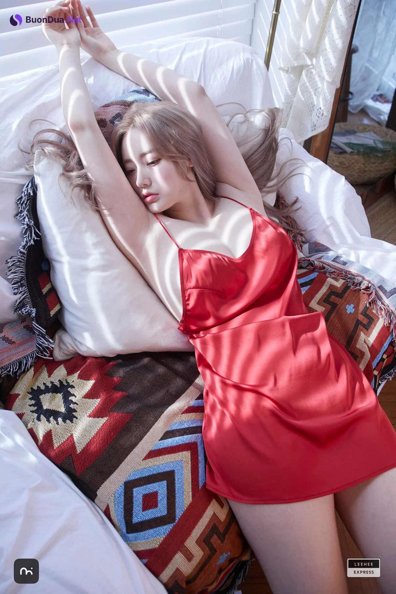 Jeong-Ah 정아, LEEHEE EXPRESS LEDG-246 - Photo 2