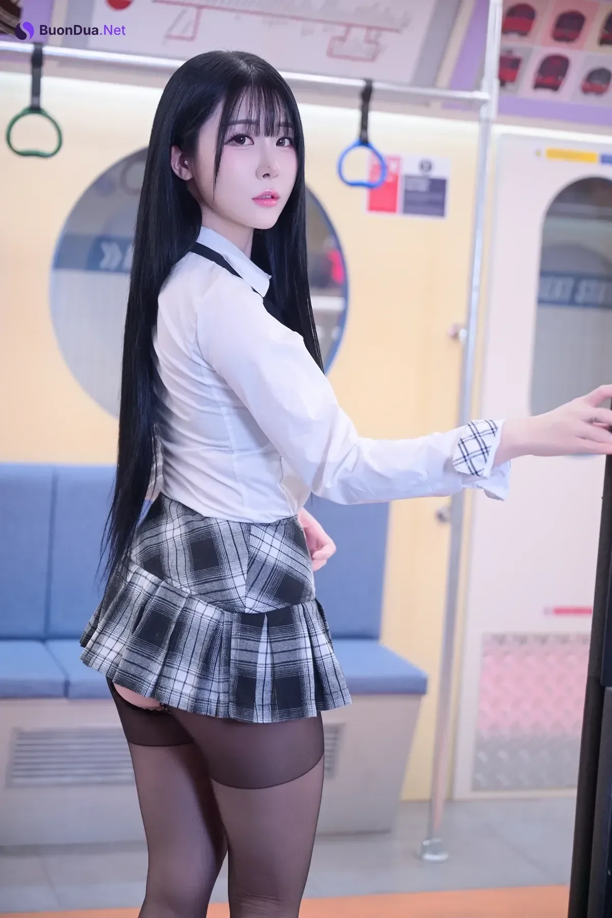 Jeong Bomi 정보미, PhotoBook 「Schoolgirl In The Subway」 Set.01 - Photo 12