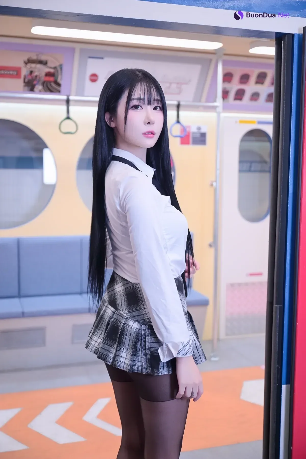 Jeong Bomi 정보미, PhotoBook 「Schoolgirl In The Subway」 Set.01 - Photo 13