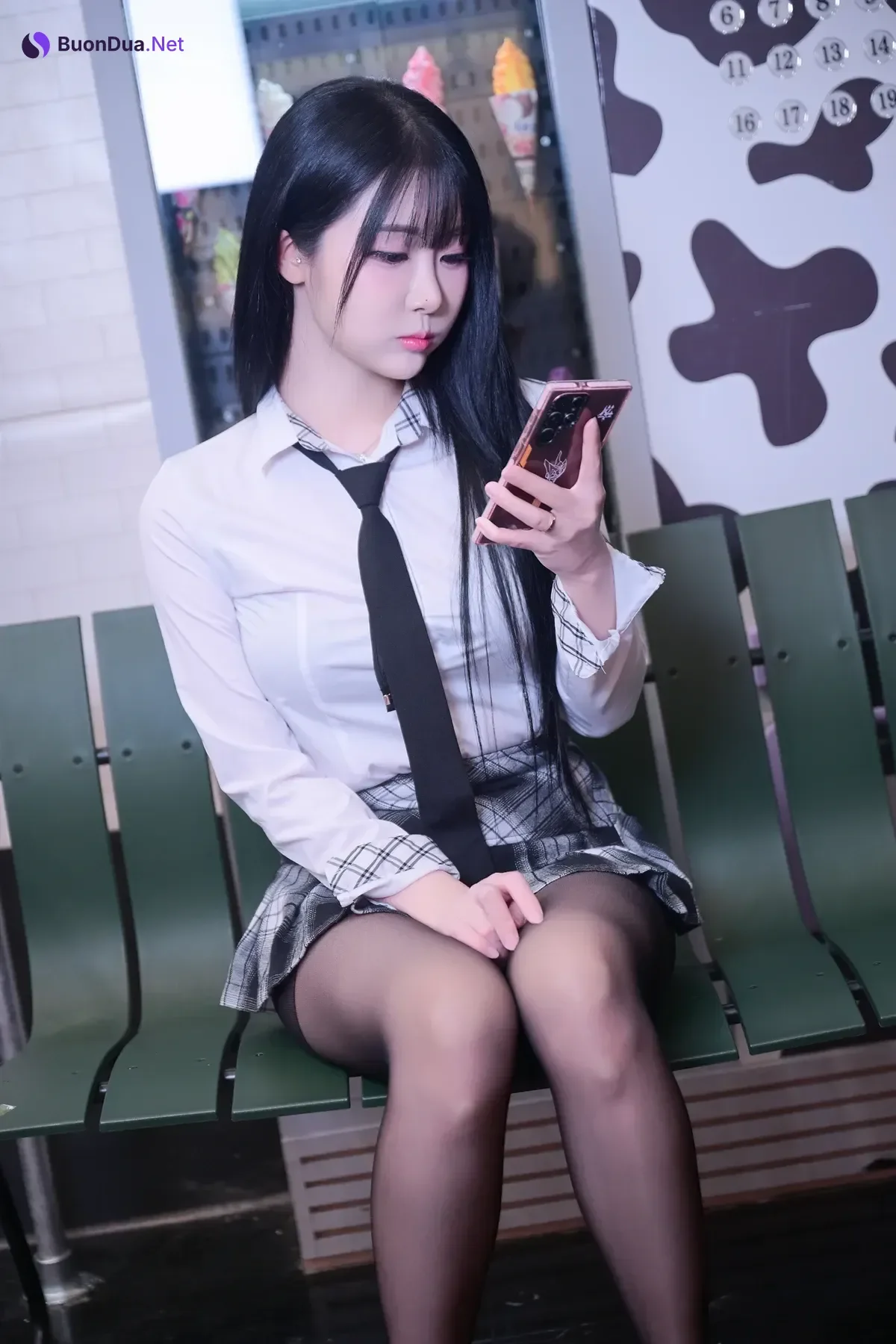 Jeong Bomi 정보미, PhotoBook 「Schoolgirl In The Subway」 Set.01 - Photo 3
