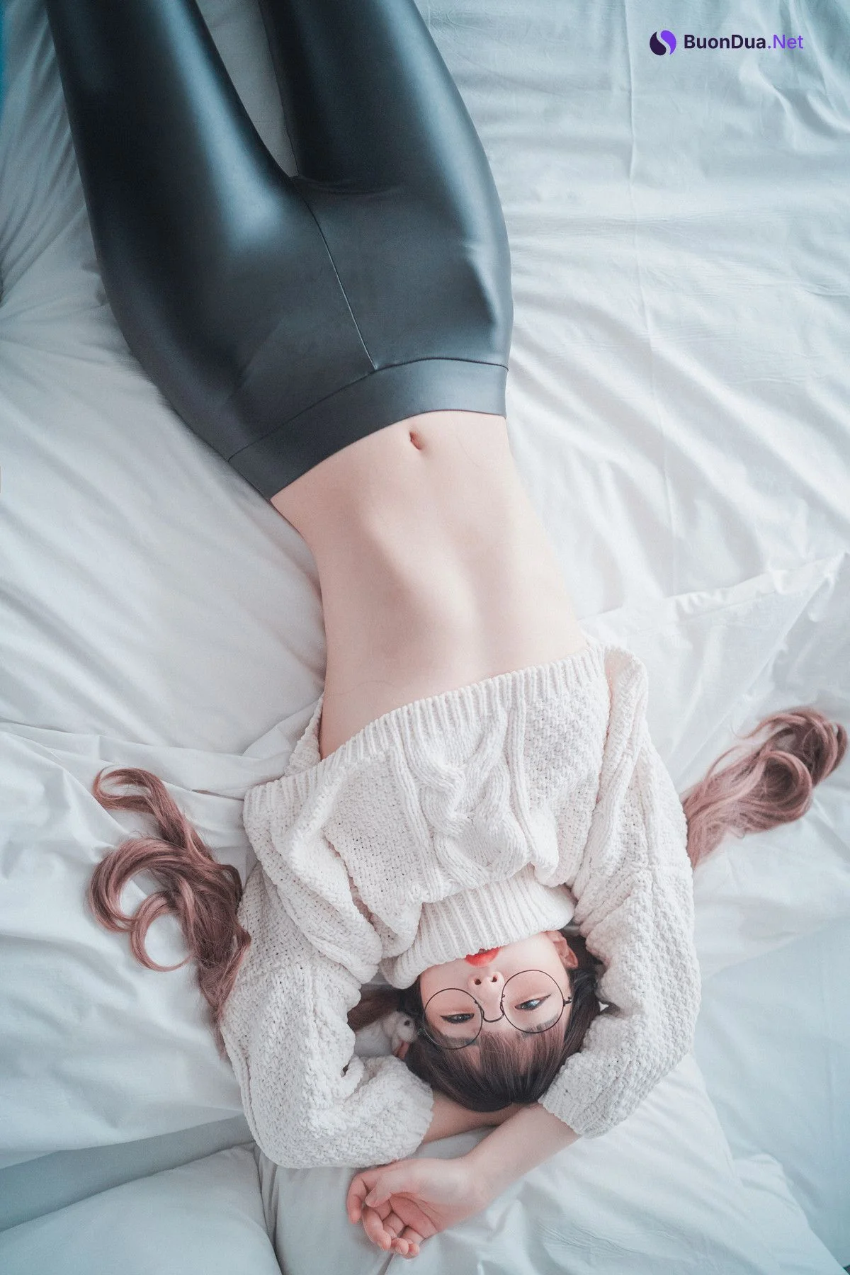Jeong Jenny 정제니, DJAWA ‘Loose and Tight White’ - Photo 11