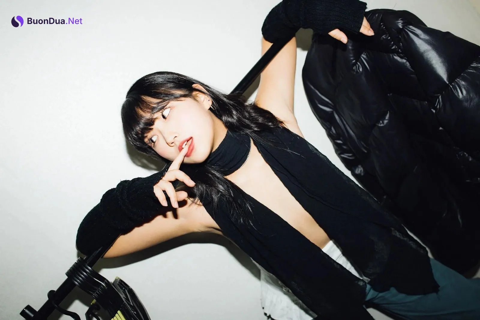 Ji-Eun Lim 임지은, [Moon Night Snap] Weirdness - Photo 6