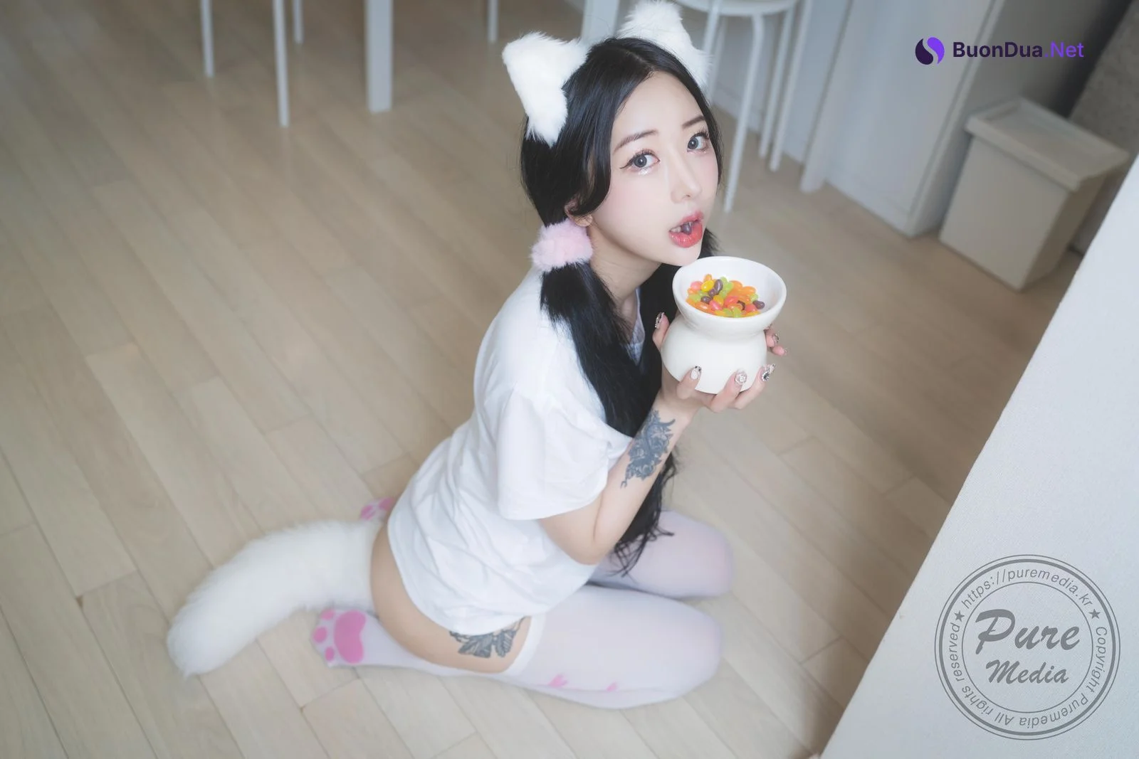 Jia 지아, [PURE MEDIA] Naked cat on the sofa Set.02 - Photo 5