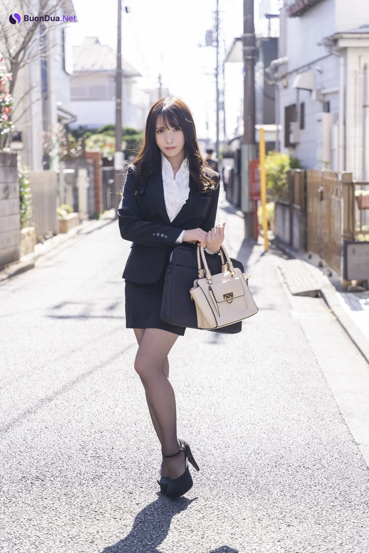 JILL じる, [GirlFriendEnd] 我が家の×××すぎる姉-社会人編 Set.01 - 사진 2