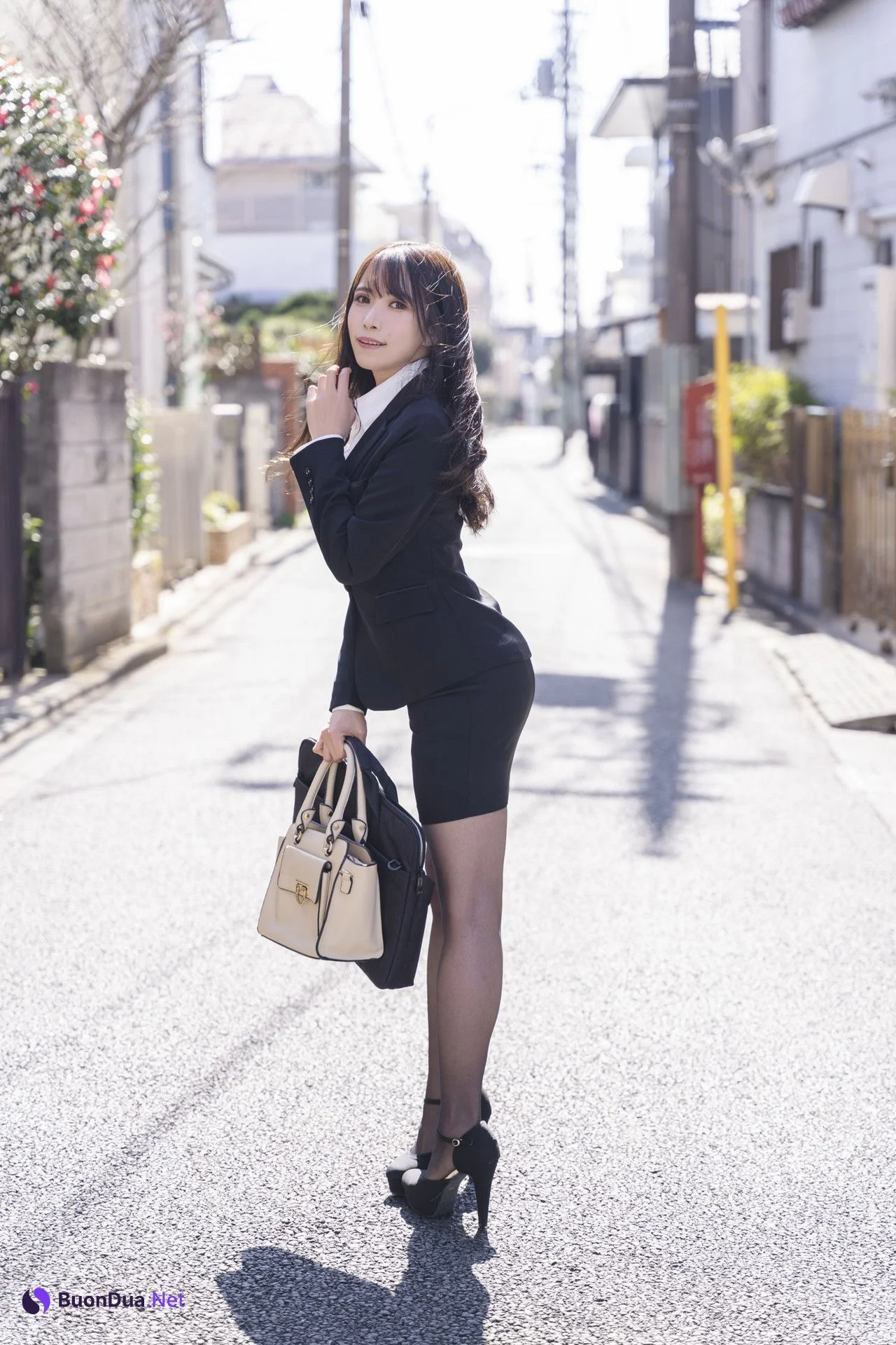 JILL じる, [GirlFriendEnd] 我が家の×××すぎる姉-社会人編 Set.01 - 사진 3