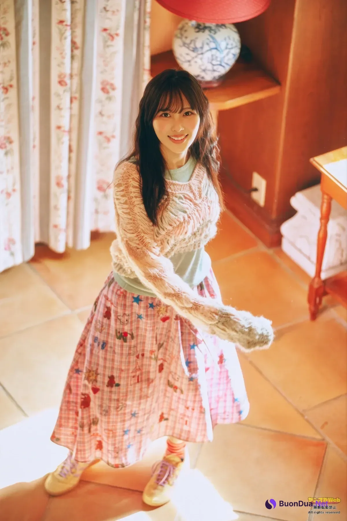 Jurii Aida 逢田珠里依, Young Magazine 2025 No.49 (ヤングマガジン 2025年49号) - รูปภาพ 12