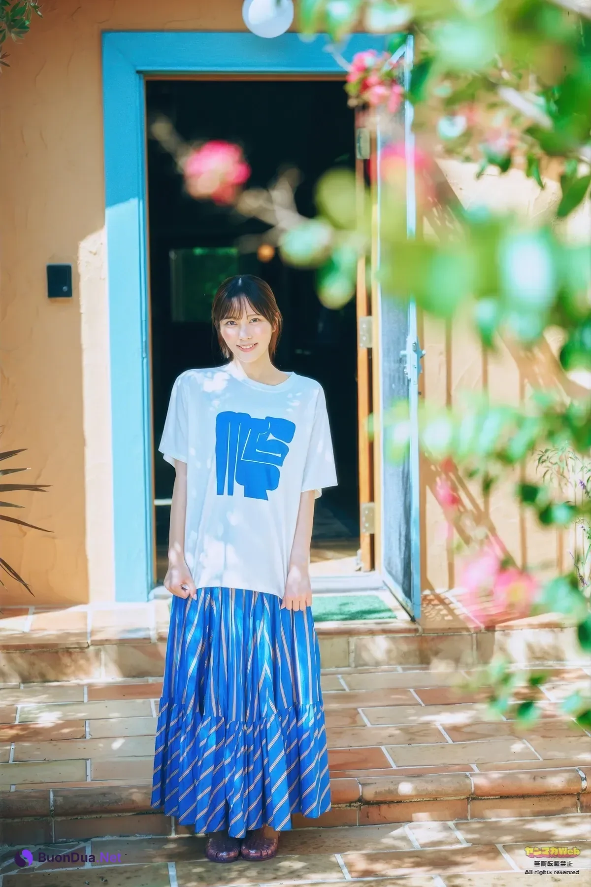 Jurii Aida 逢田珠里依, Young Magazine 2025 No.49 (ヤングマガジン 2025年49号) - รูปภาพ 6