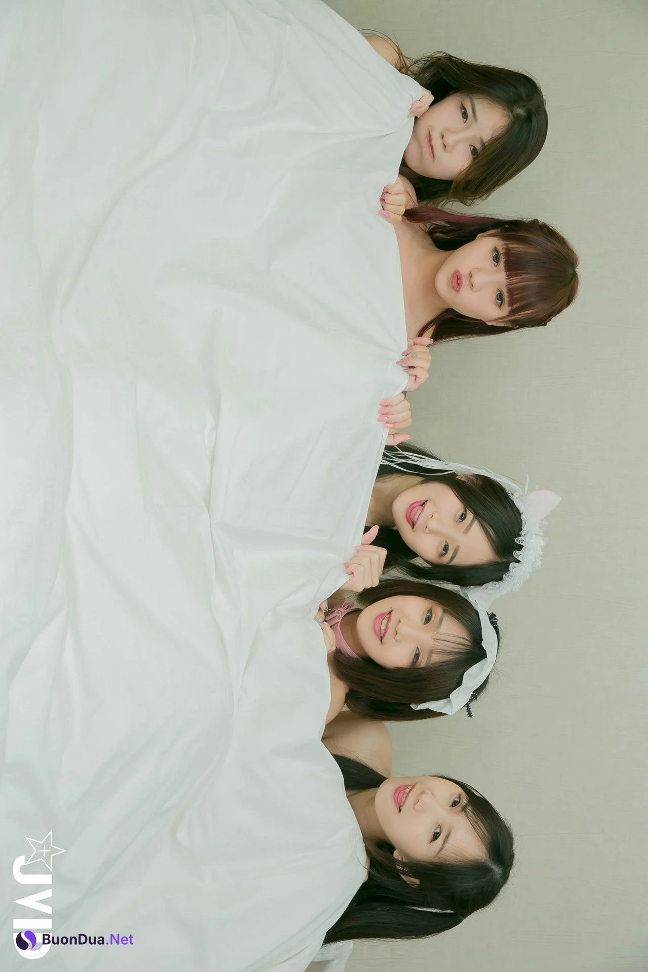 JVID 最狂色气 5人小姐姐厨师 淫乱满点 围炉后的淫春梦幻点心上菜 Set.04 - Photo 8