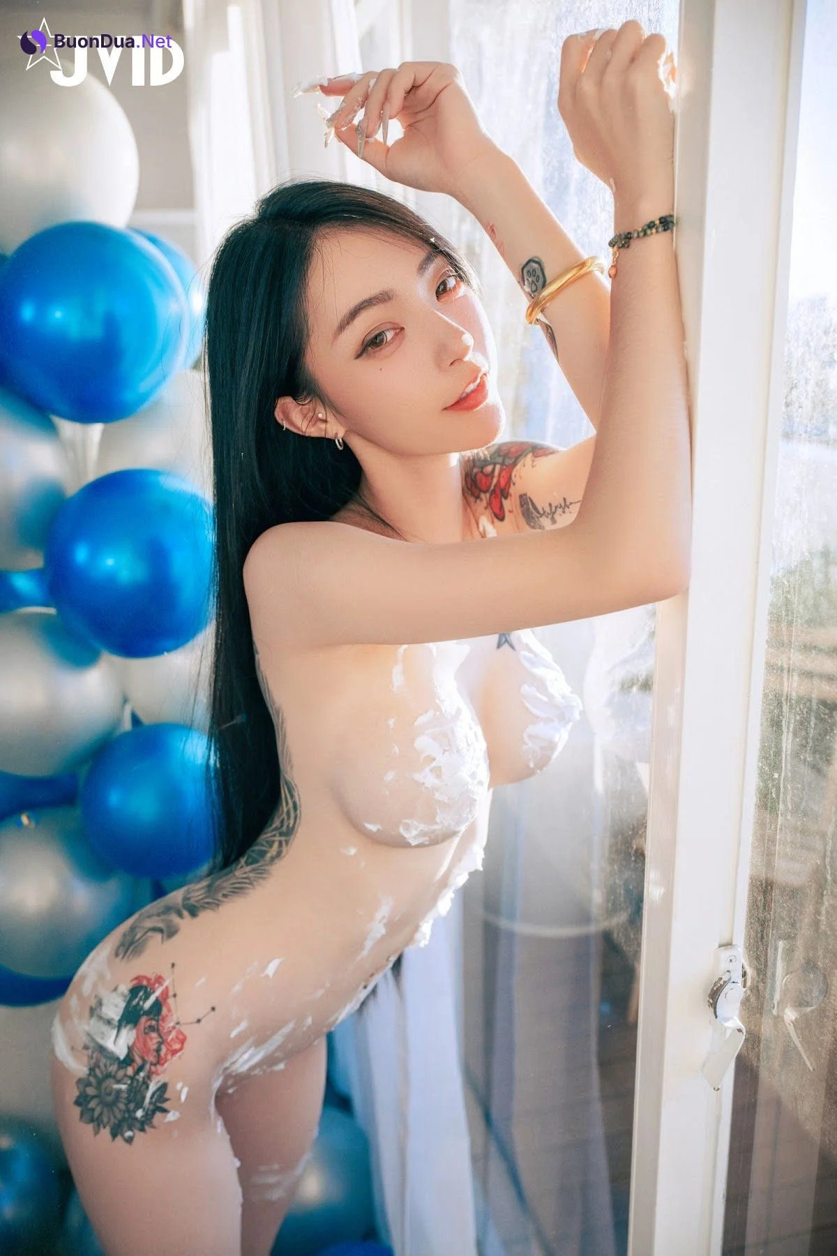 [JVID] 飄飄哥 – 【最狂尺度生日特輯／極細丁無膚膠】色色の裸體生日趴－飄飄🎂慶生被脫光光塗抹奶油😳超細線丁無膚膠擠出誘人駱駝蹄🔥屁股翹高背後位視角超色慾🎬超誘人裸體奶油慶生影片熱映中 - 사진 20