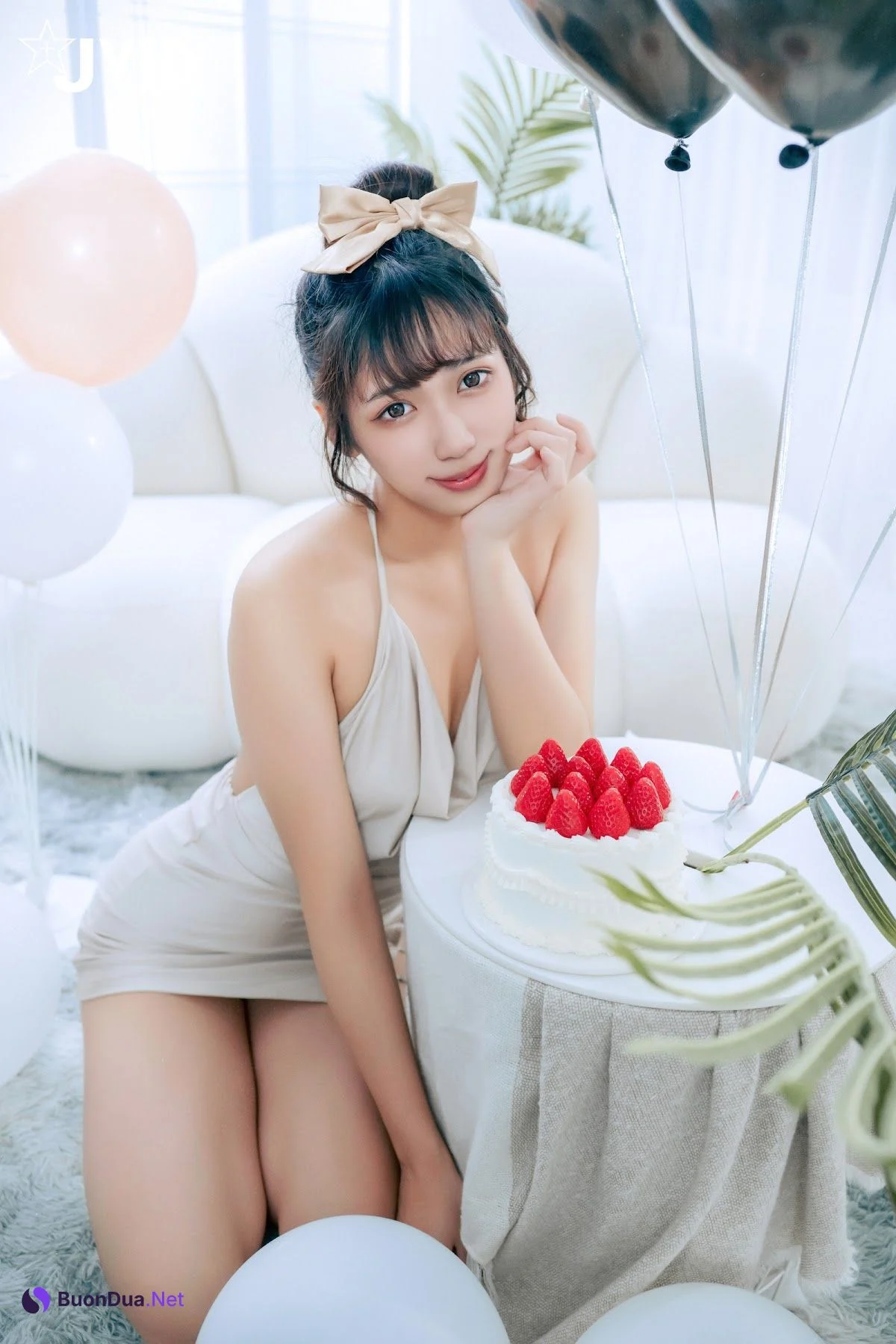 [JVID] 井野奈 & 肉包 – 色慾融合の閨蜜慶生派對 - 사진 18