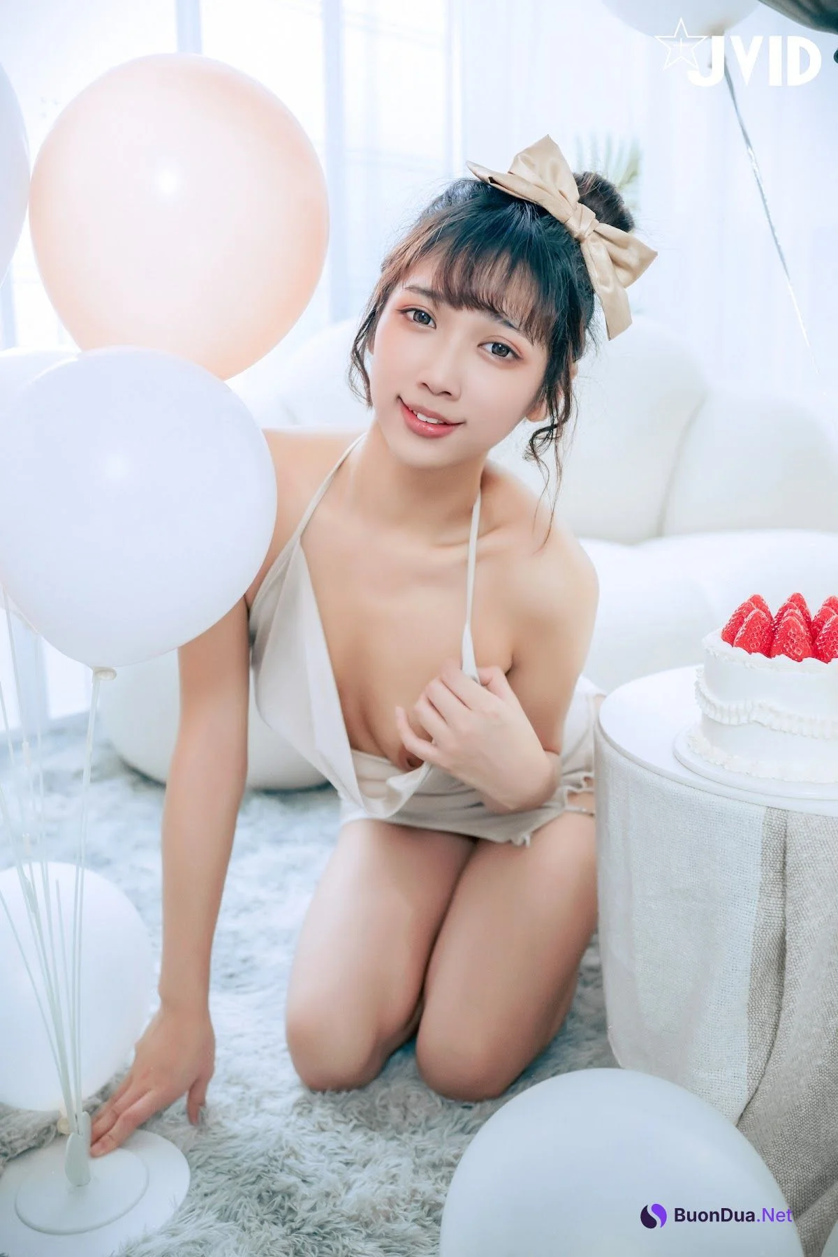 [JVID] 井野奈 & 肉包 – 色慾融合の閨蜜慶生派對 - 사진 19