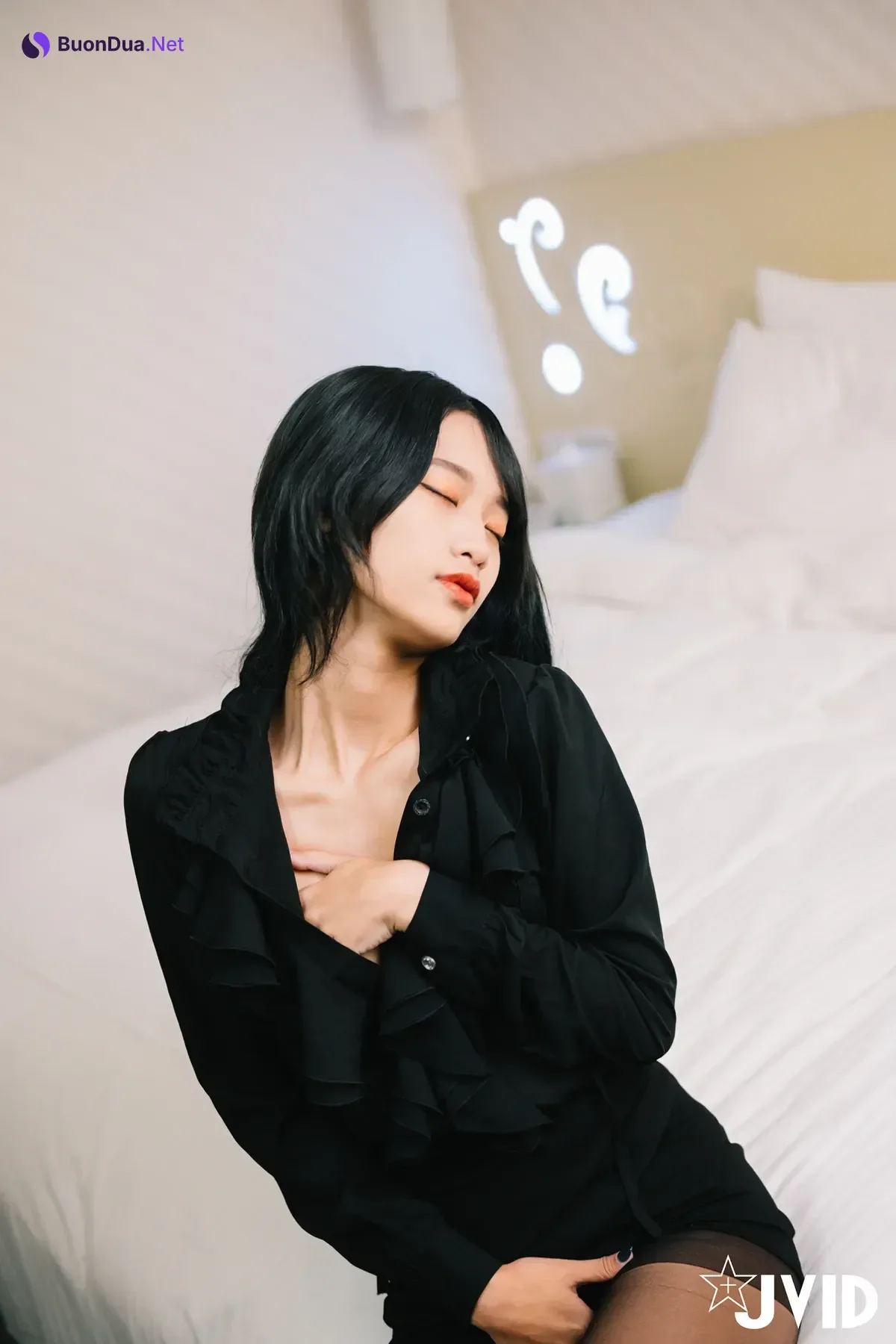 JVID 韓芳語 – DesireVol.極正大奶大學新鮮人芳語.下班後的情色指導 - Photo 13
