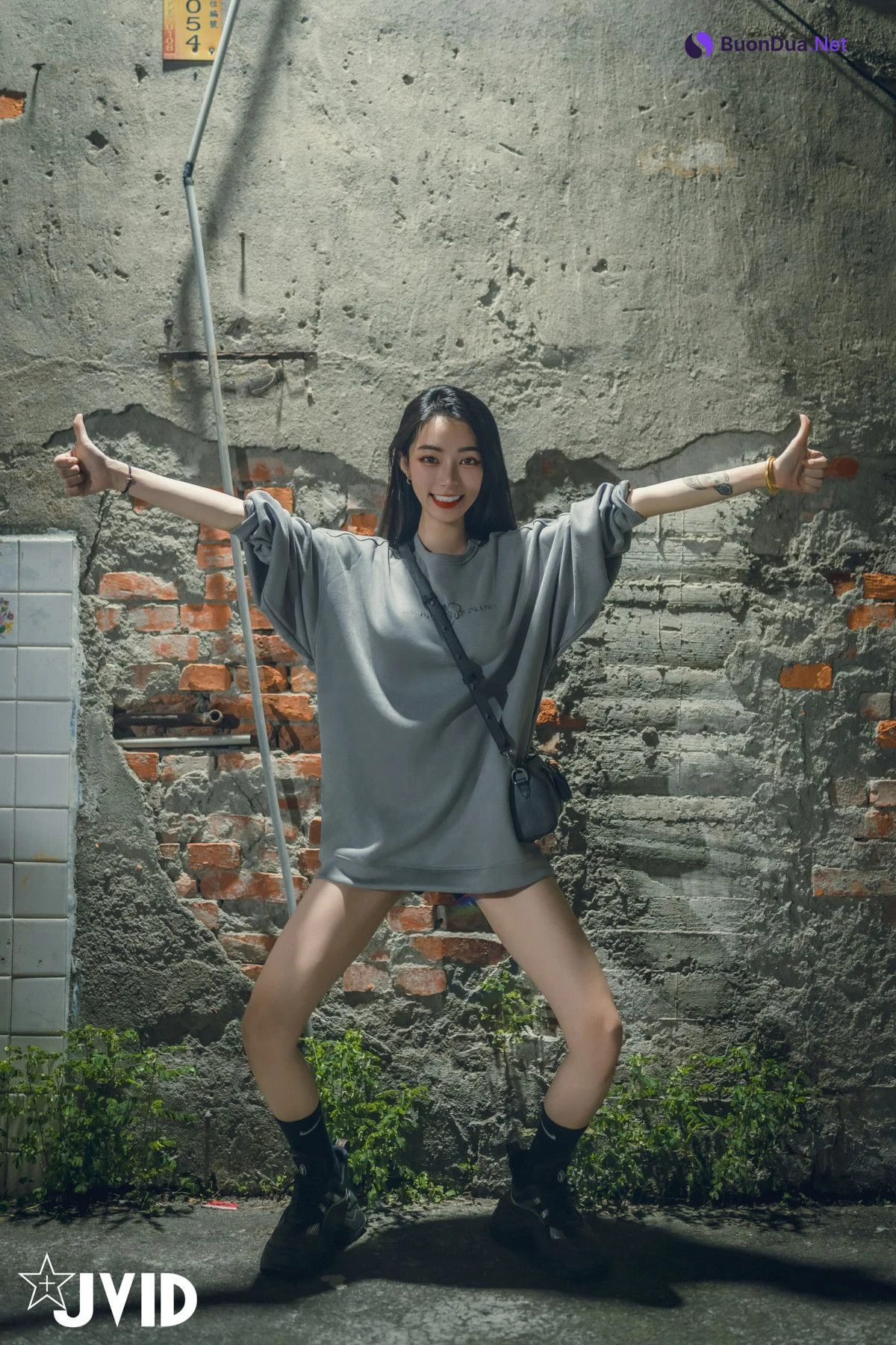 JVID 飄飄哥 – 飄飄跟蹤綁架迷姦情色妄想 - Photo 4