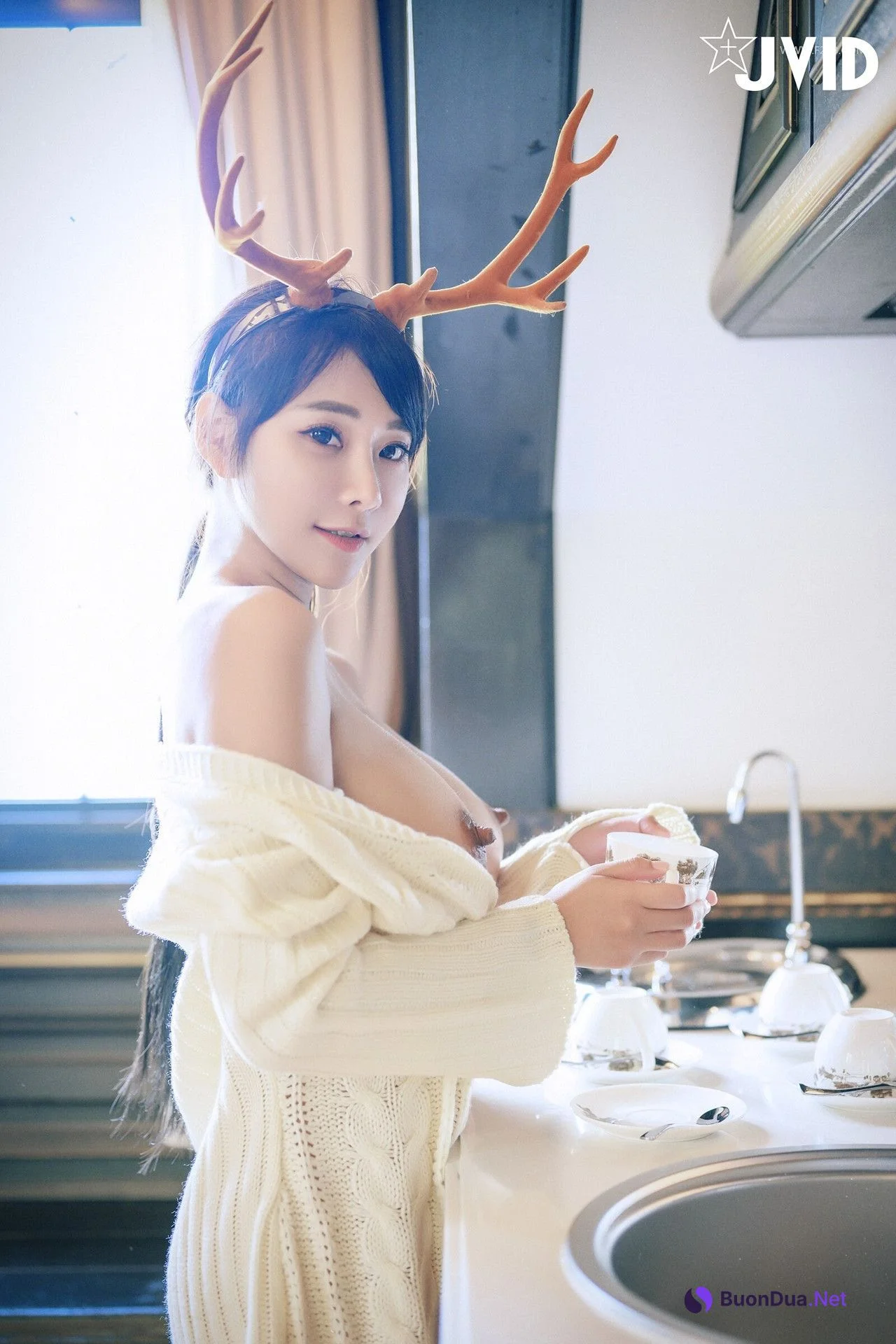 JVID Lele 樂樂 – 全輯上空無碼 巨乳校花 樂樂－鹿角loli的報恩！ Set.01 - Photo 19