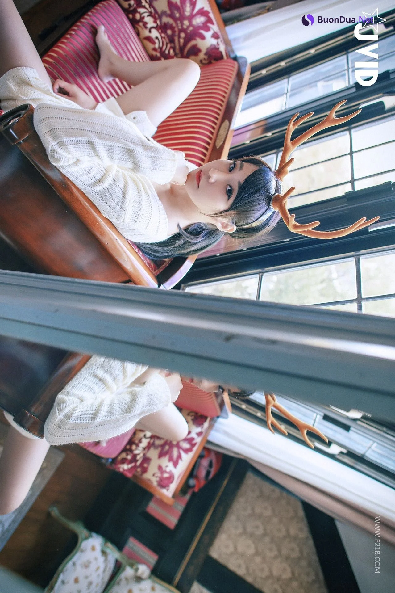 JVID Lele 樂樂 – 全輯上空無碼 巨乳校花 樂樂－鹿角loli的報恩！ Set.01 - Photo 6