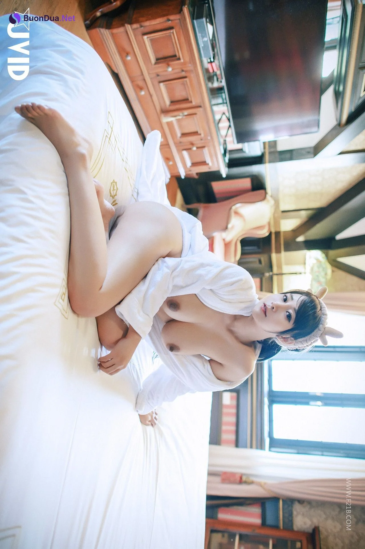 JVID Lele 樂樂 – 全輯上空無碼 巨乳校花 樂樂－鹿角loli的報恩！ Set.04 - Photo 7