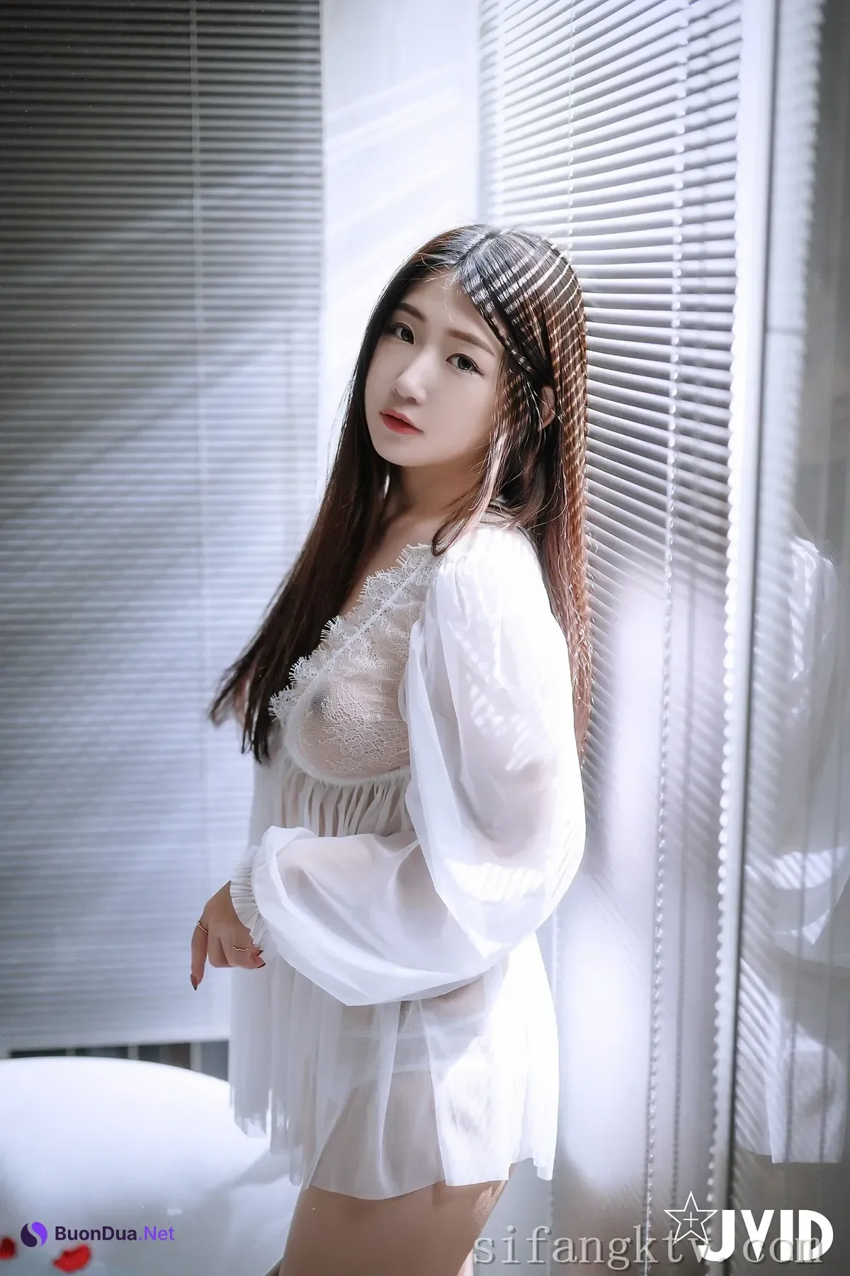 JVID 肉包Mini – 用玫瑰成功征服可爱肉包的肉体-热爱 Set.04 - Photo 18
