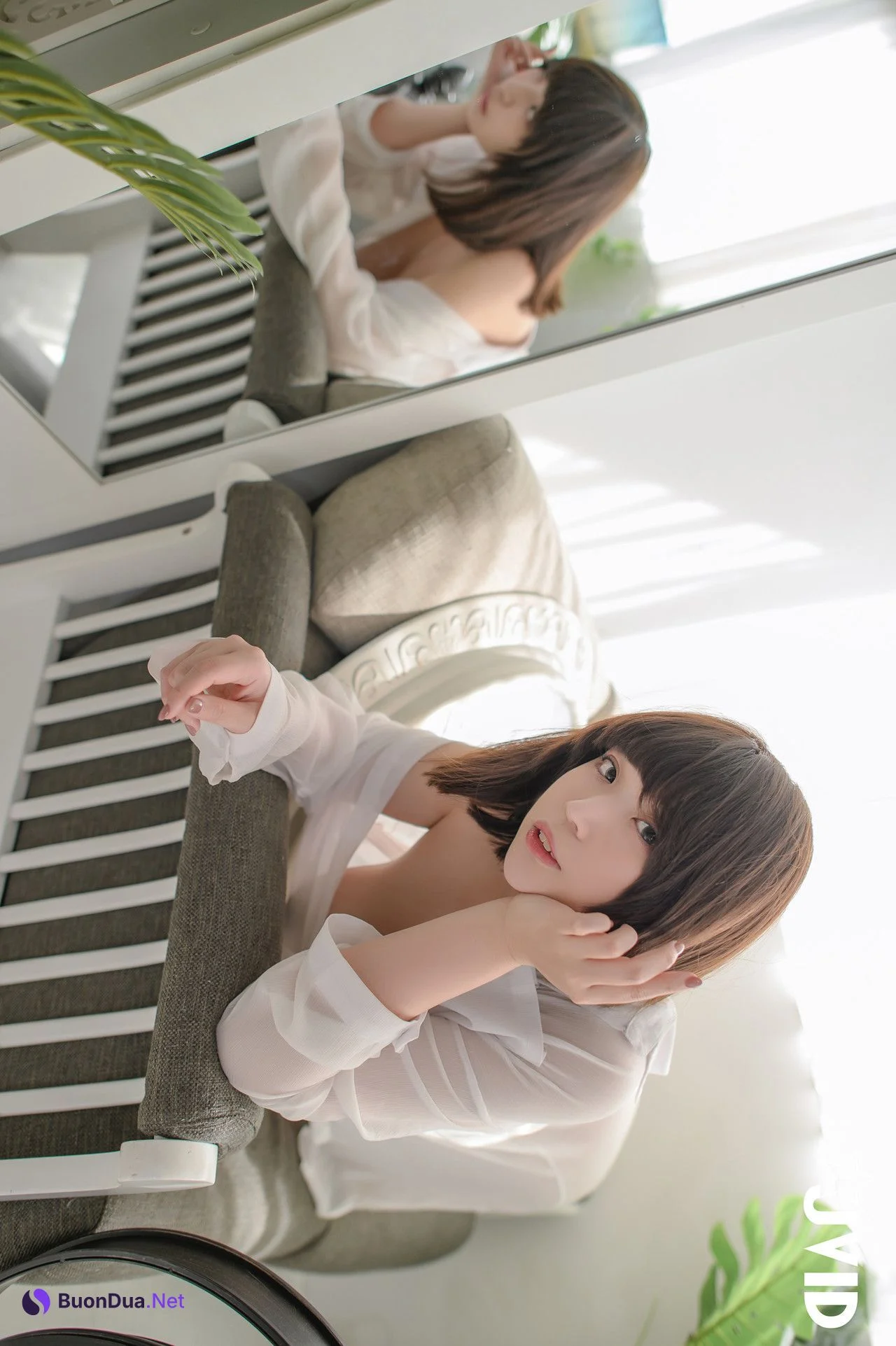 JVID Ruru茹茹 H級豪巨乳 寄宿家中的前同事－茹茹，一早醒來就衣衫不整！豪乳在眼前晃的我頭好暈啊～～～ Set.01 - Photo 17