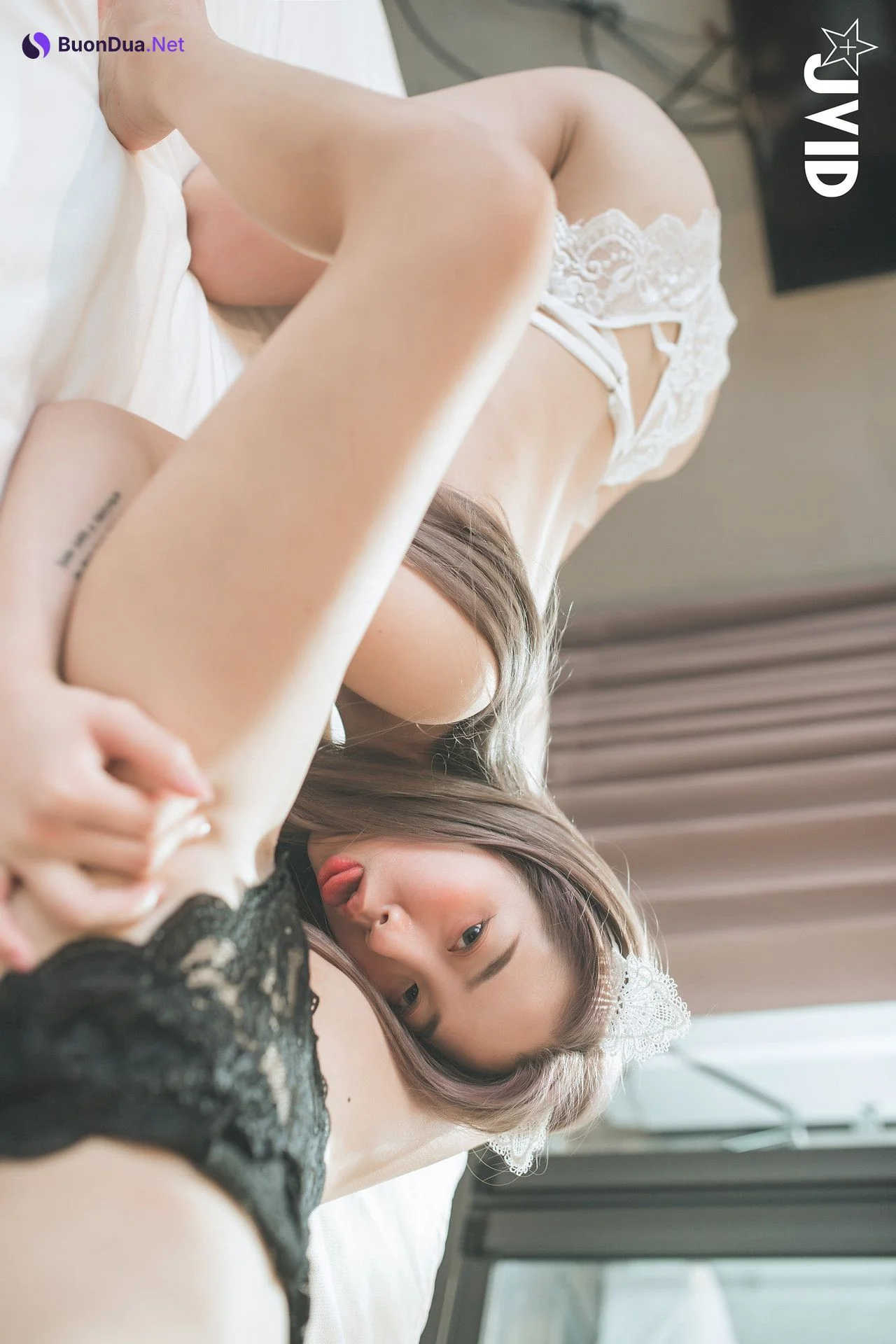 JVID 淇淇selina & 小隻馬霓霓 – 【雙车模輯】淇淇＆霓霓寵物閨蜜裸體挑逗，霓霓上空無碼年度限定隱藏版!!! Set.03 - Photo 3