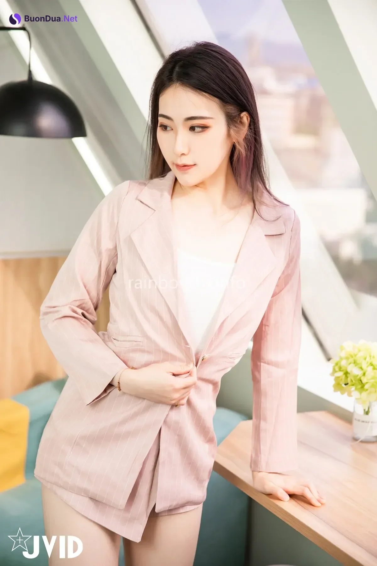 JVID 阿黎 – 公司新來的霸氣女業務 業績第一名 原來都是用肉體來換來的合約 難怪一直保持銷冠的地位 Set.01 - 写真 17