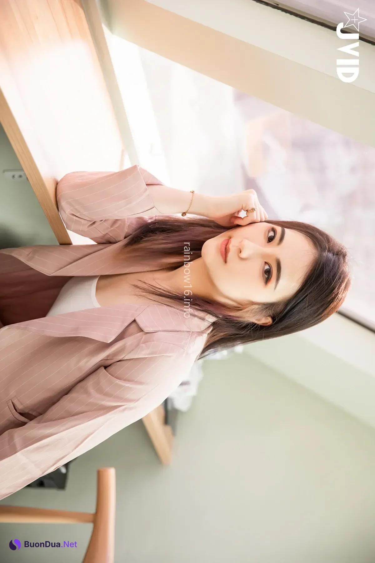JVID 阿黎 – 公司新來的霸氣女業務 業績第一名 原來都是用肉體來換來的合約 難怪一直保持銷冠的地位 Set.01 - 写真 9