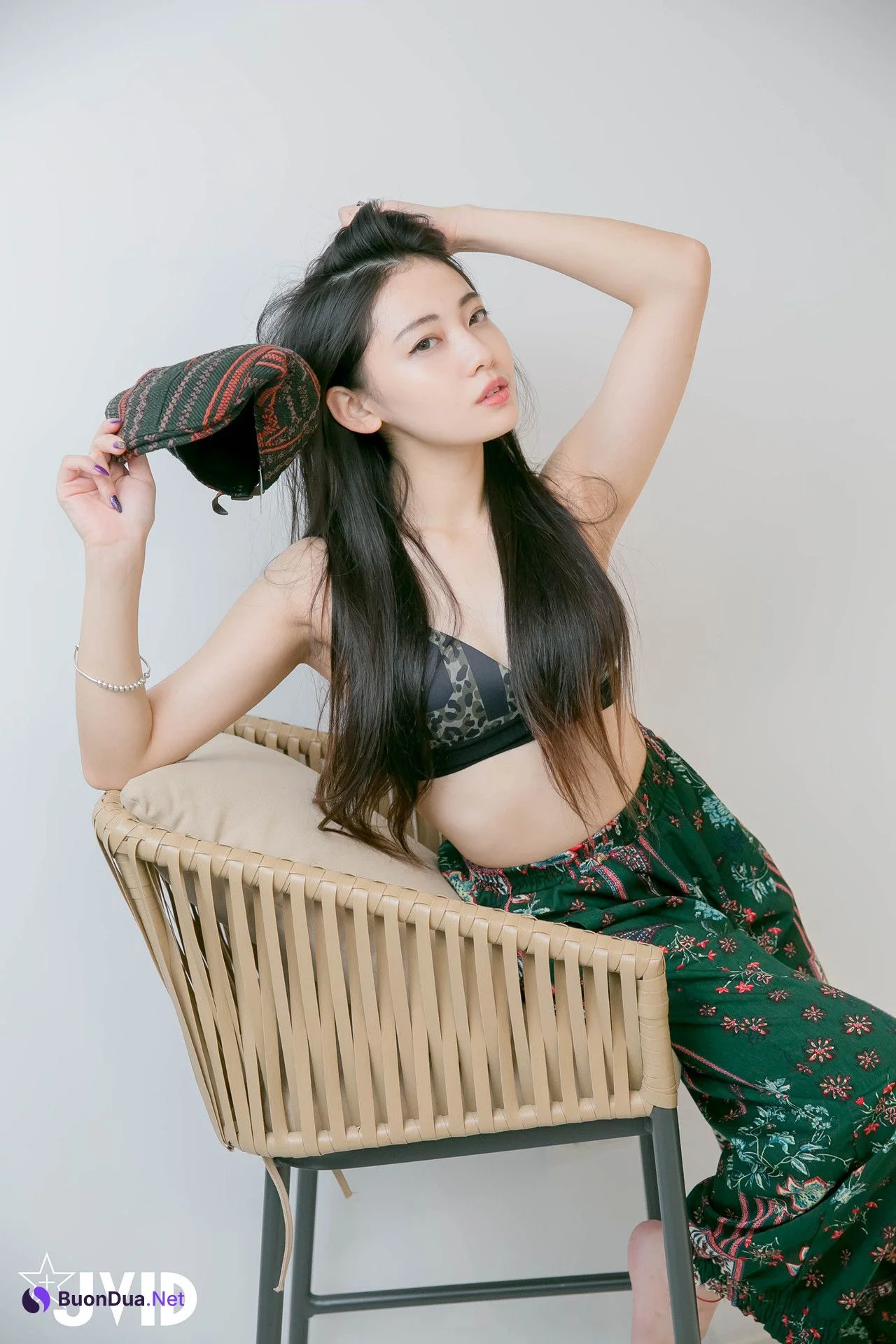 JVID 夏暮光 – 私底下穿著就讓人喜歡的性格青春美女 Set.01 - Photo 10