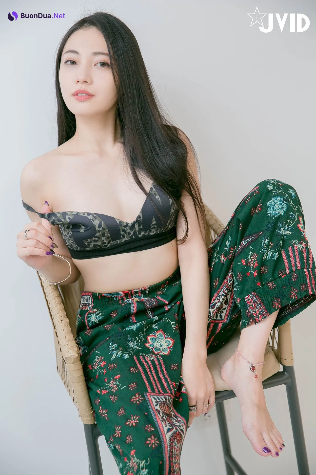 JVID 夏暮光 – 私底下穿著就讓人喜歡的性格青春美女 Set.01 - Photo 19