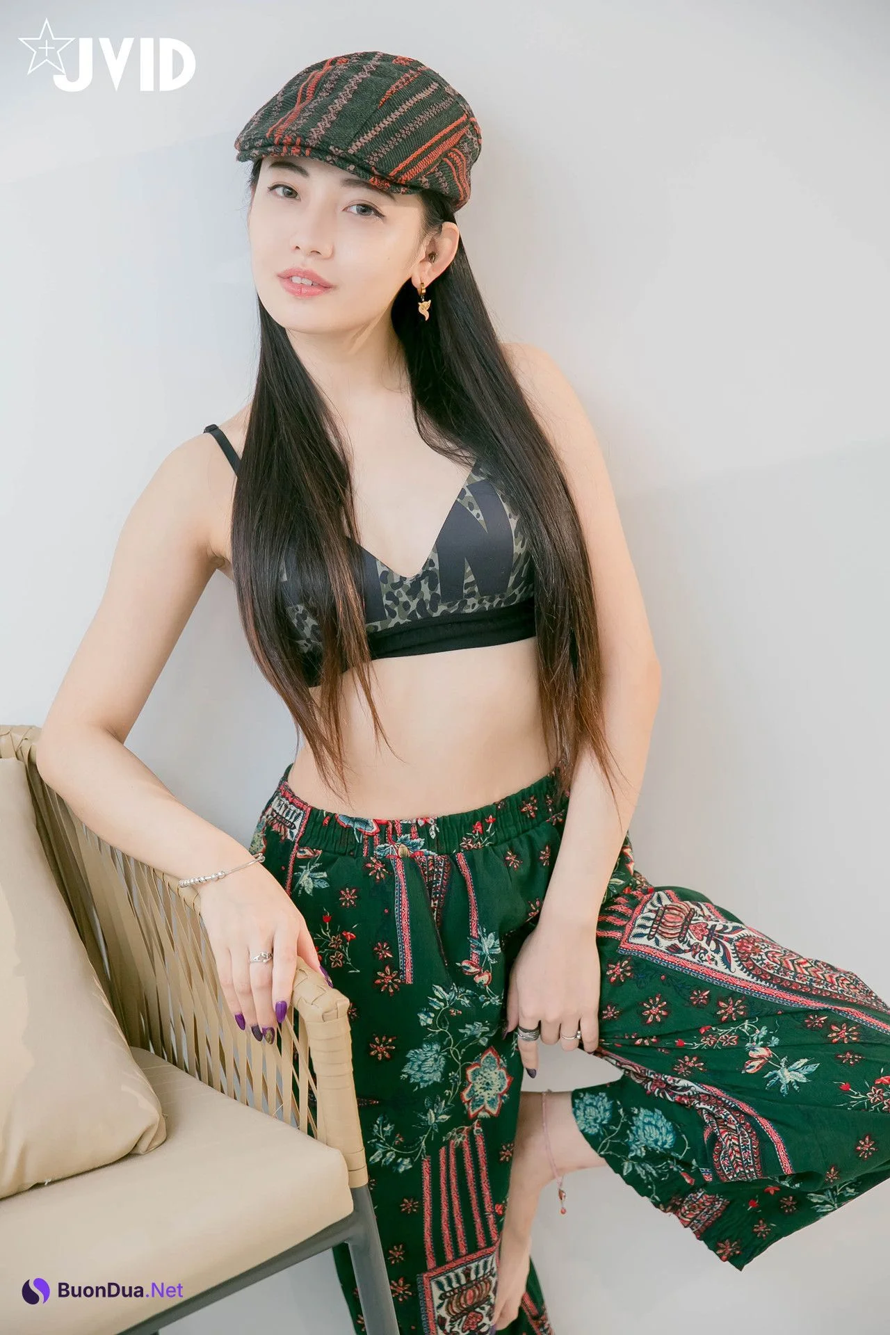 JVID 夏暮光 – 私底下穿著就讓人喜歡的性格青春美女 Set.01 - Photo 5