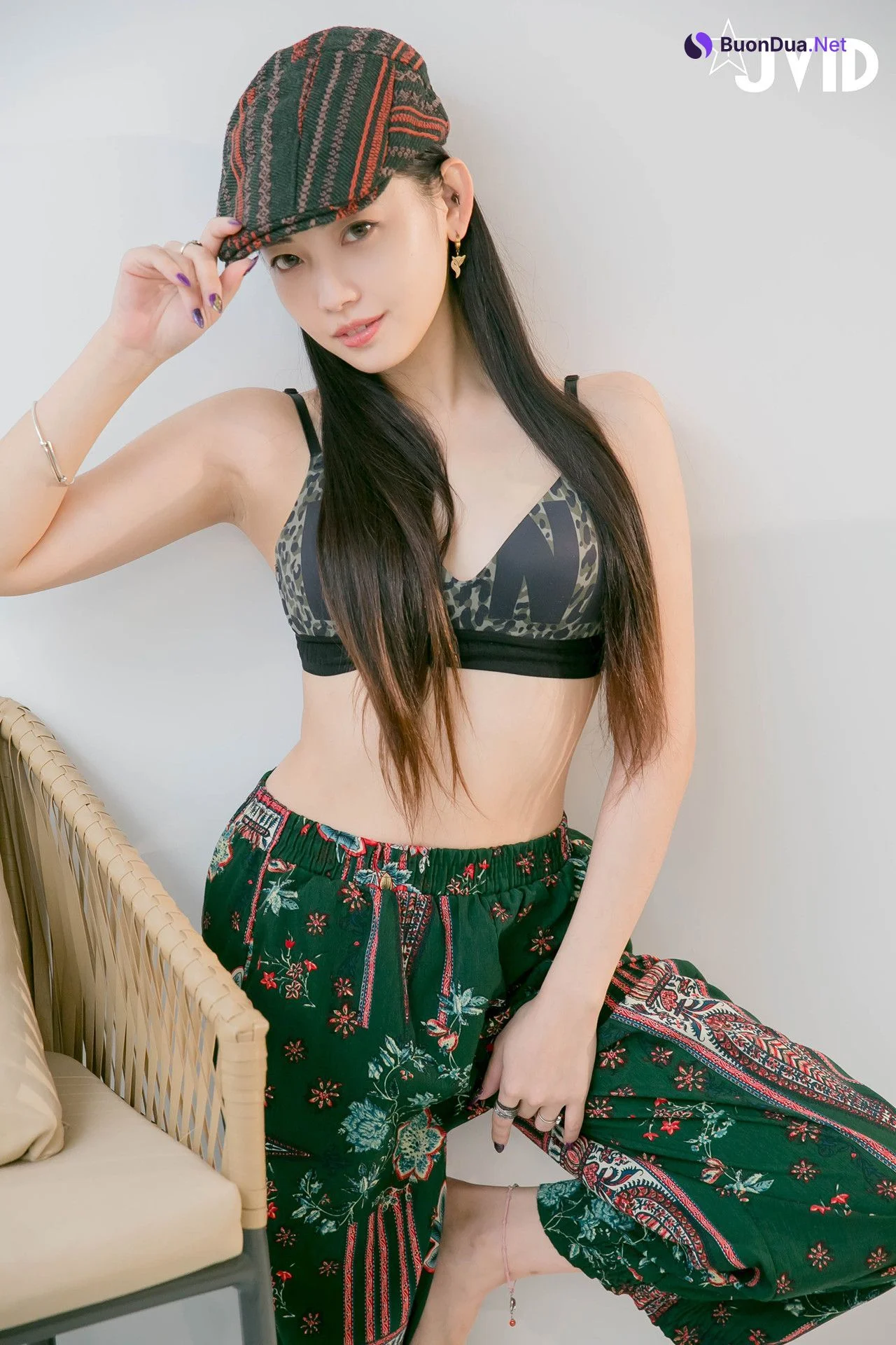 JVID 夏暮光 – 私底下穿著就讓人喜歡的性格青春美女 Set.01 - Photo 7