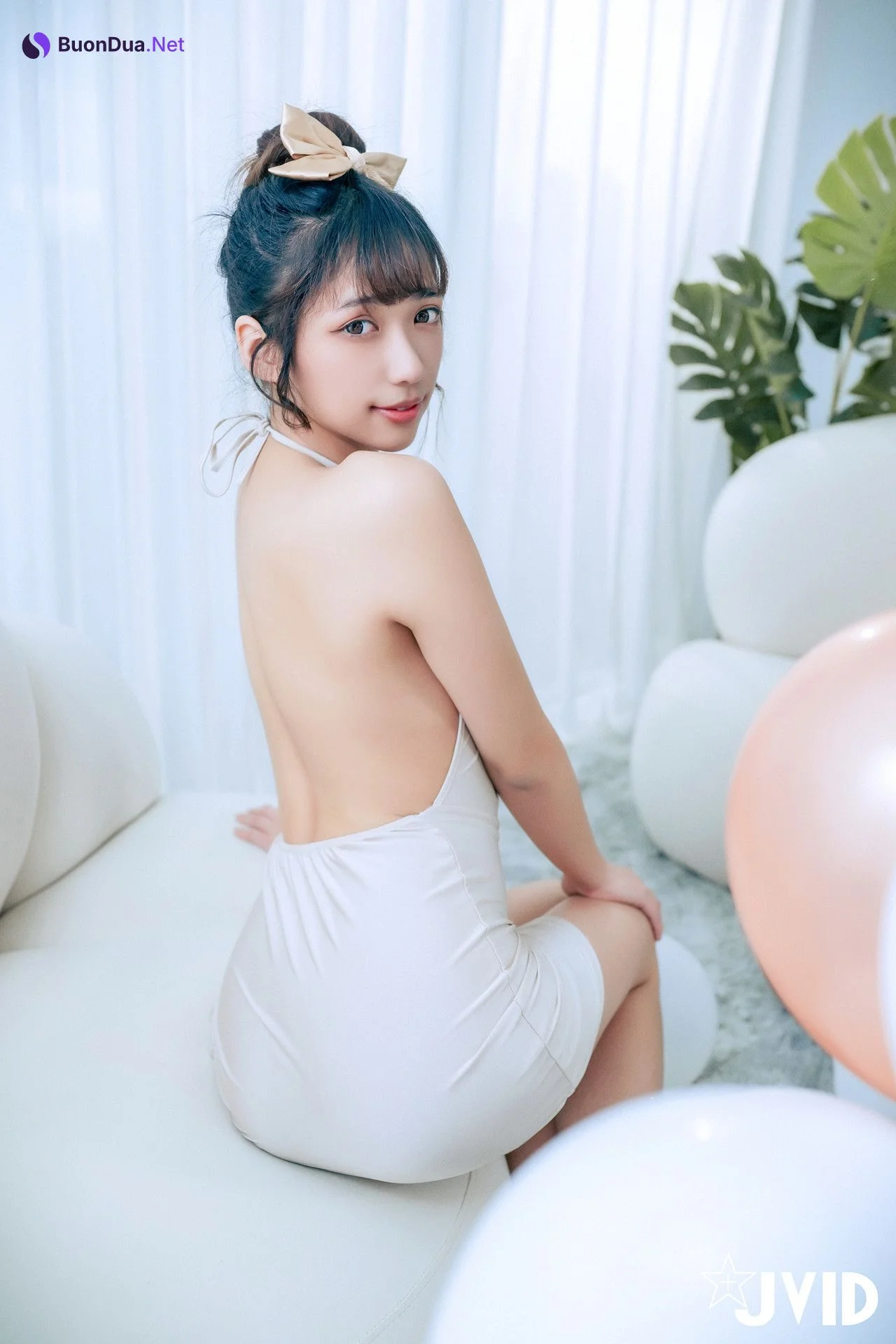 JVID 井野奈 & 肉包 – 色慾融合の閨蜜慶生派對 Set.01 - Photo 6