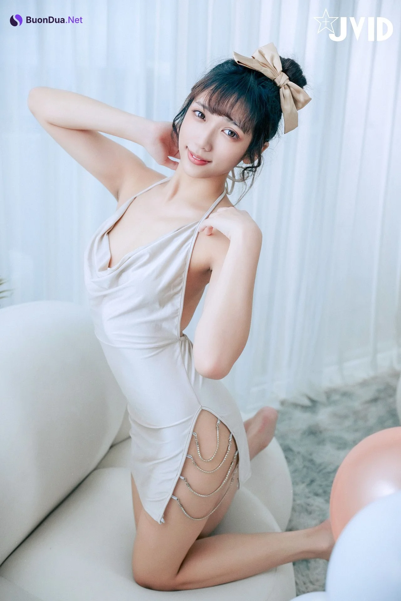 JVID 井野奈 & 肉包 – 色慾融合の閨蜜慶生派對 Set.01 - Photo 8