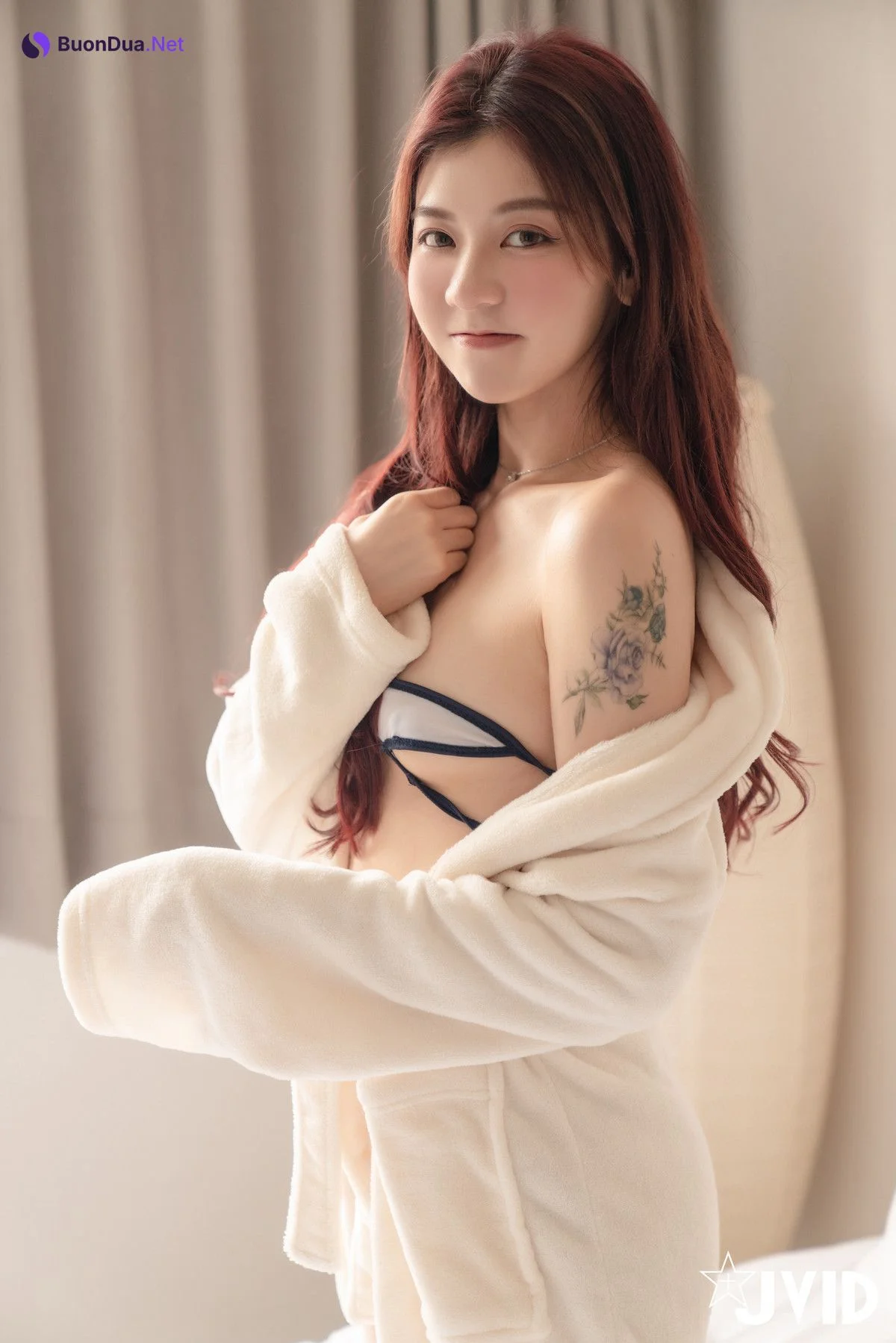 JVID精品 學妹生日帶她來個溫泉一日之旅，一起泡混湯看著她裸著身體讓人血脈噴張….想著晚上怎麼把她征服 Set.02 - Photo 6