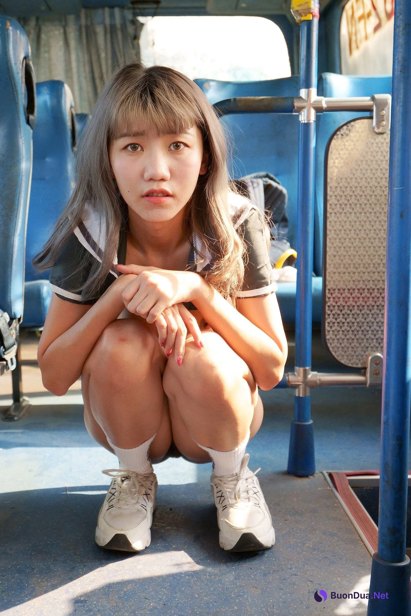 JVID 伊芙蝶 – 真实-公车上处女丧失回忆录 Set.03 - Photo 2