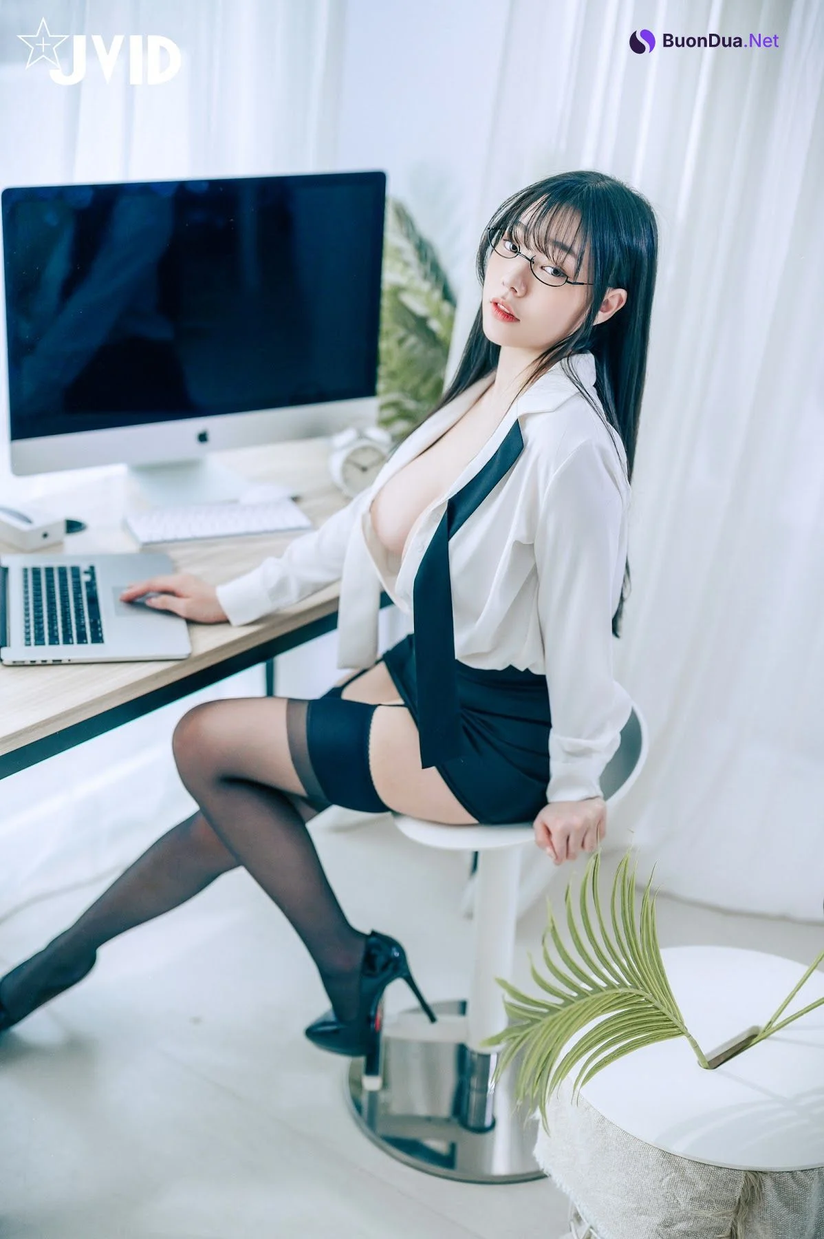[JVID] 苡昕Slivia – 超巨乳女秘書 - 사진 14