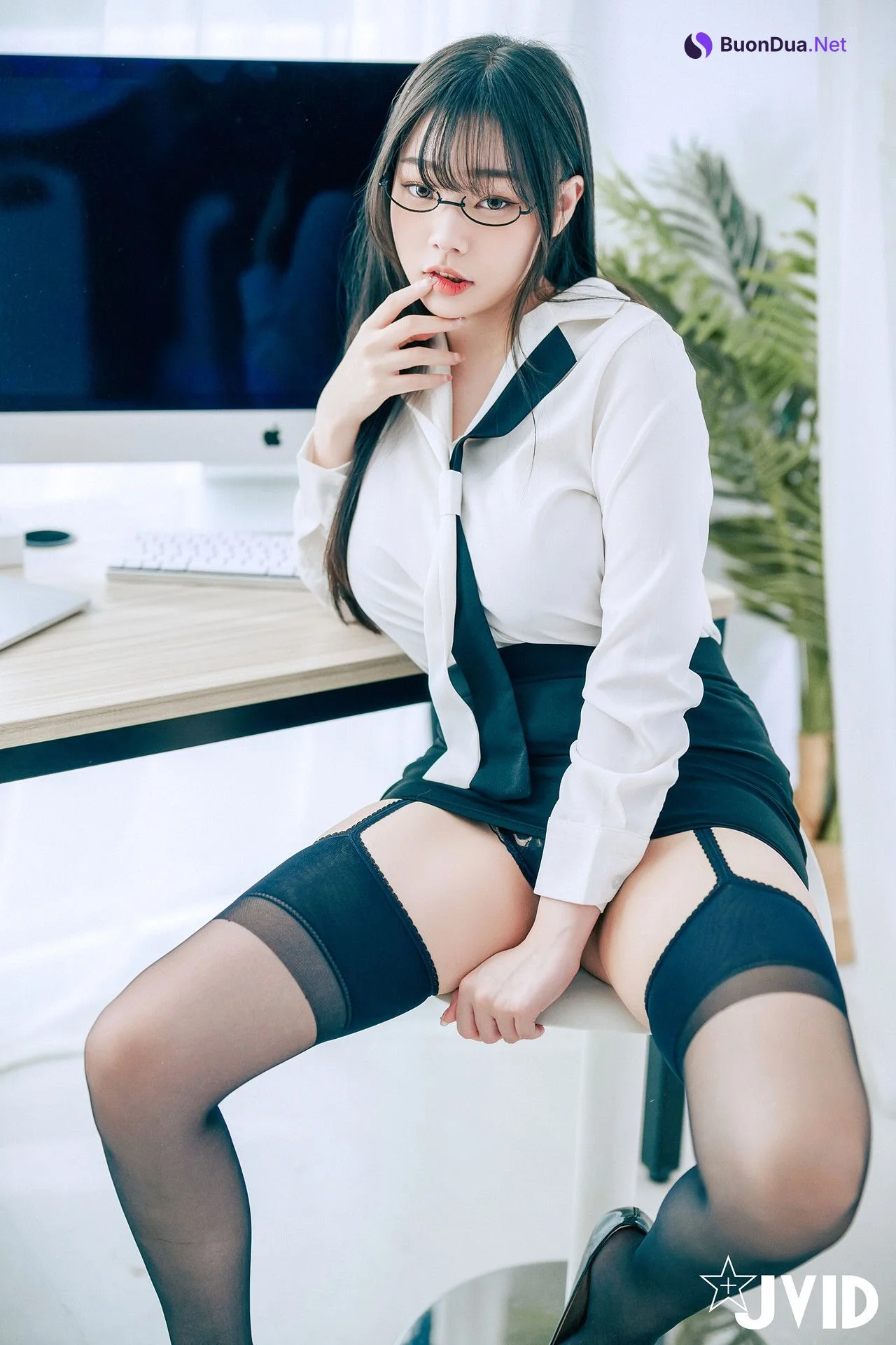 JVID 苡昕Slivia – 超巨乳女秘書 Set.01 - Photo 5