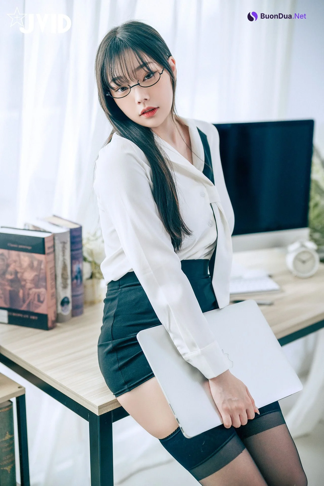 JVID 苡昕Slivia – 超巨乳女秘書 Set.01 - Photo 8