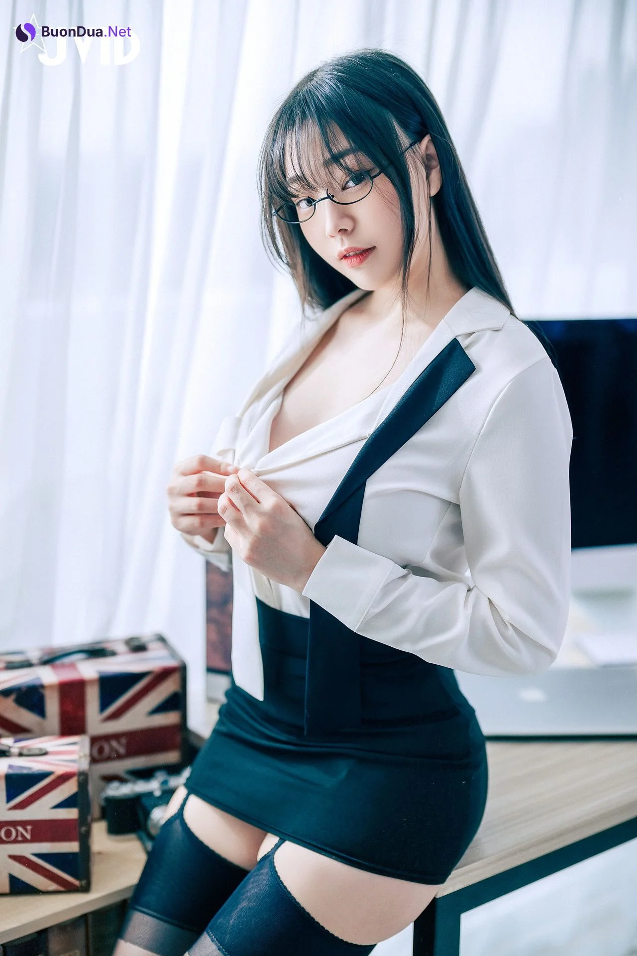 JVID 苡昕Slivia – 超巨乳女秘書 Set.01 - Photo 9