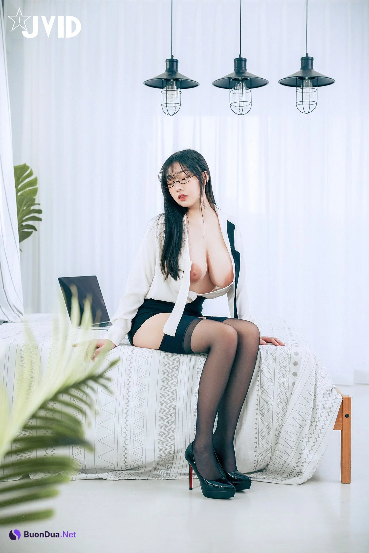 JVID 苡昕Slivia – 超巨乳女秘書 Set.02 - Photo 8
