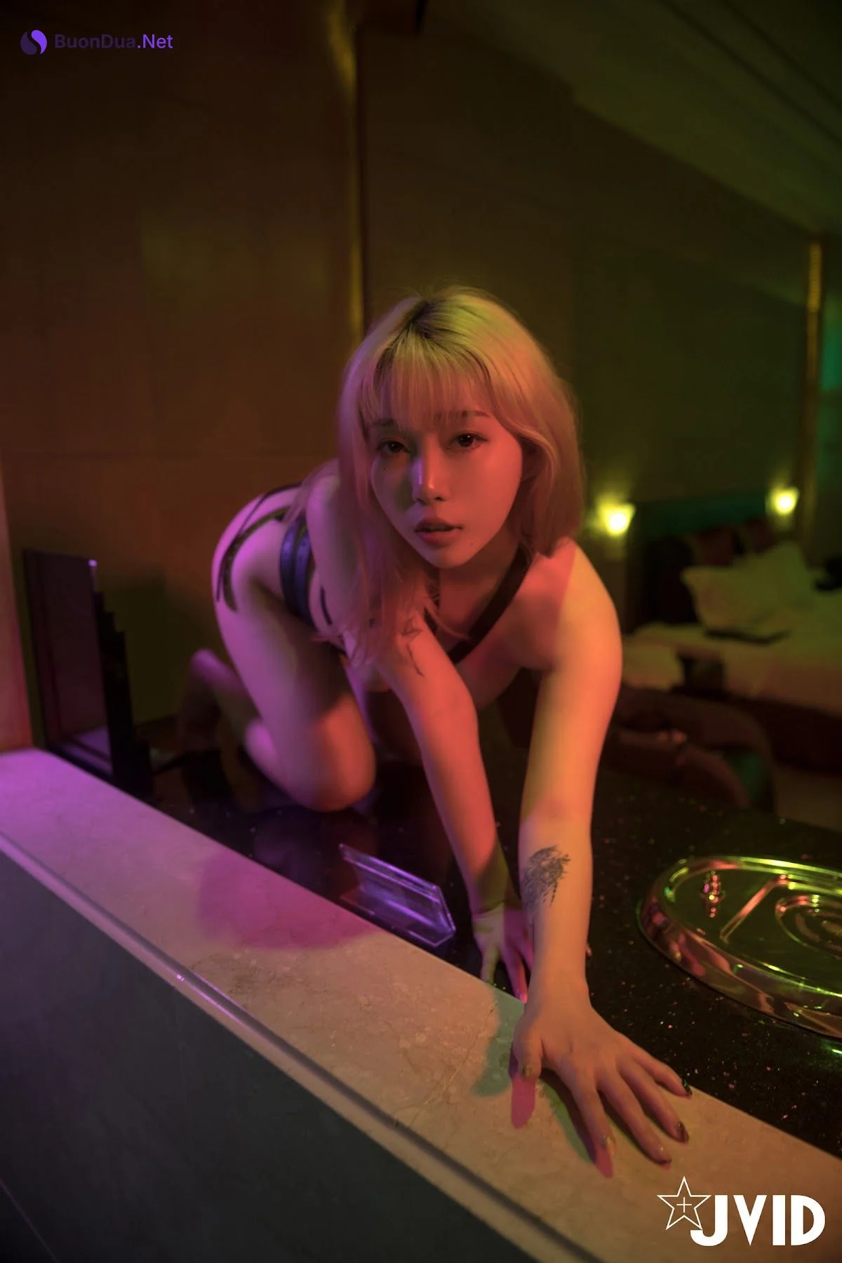 [JVID] Stacy – 摇曳的光影中被束缚的美女渐渐的穴湿了等妳来征服 - รูปภาพ 37