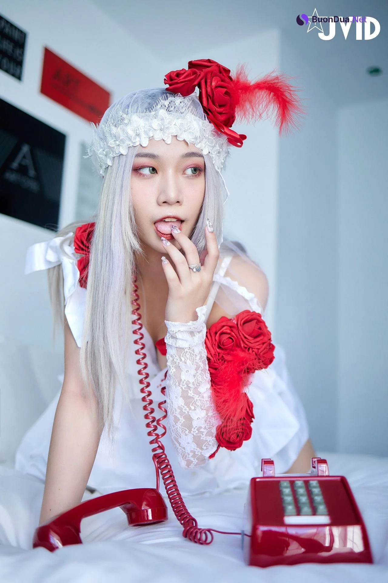 JVID Verna 「萬聖節鬼魅之月」 第五人格調香師Verna性感解密 隱藏版影片 Set.01 - Photo 12