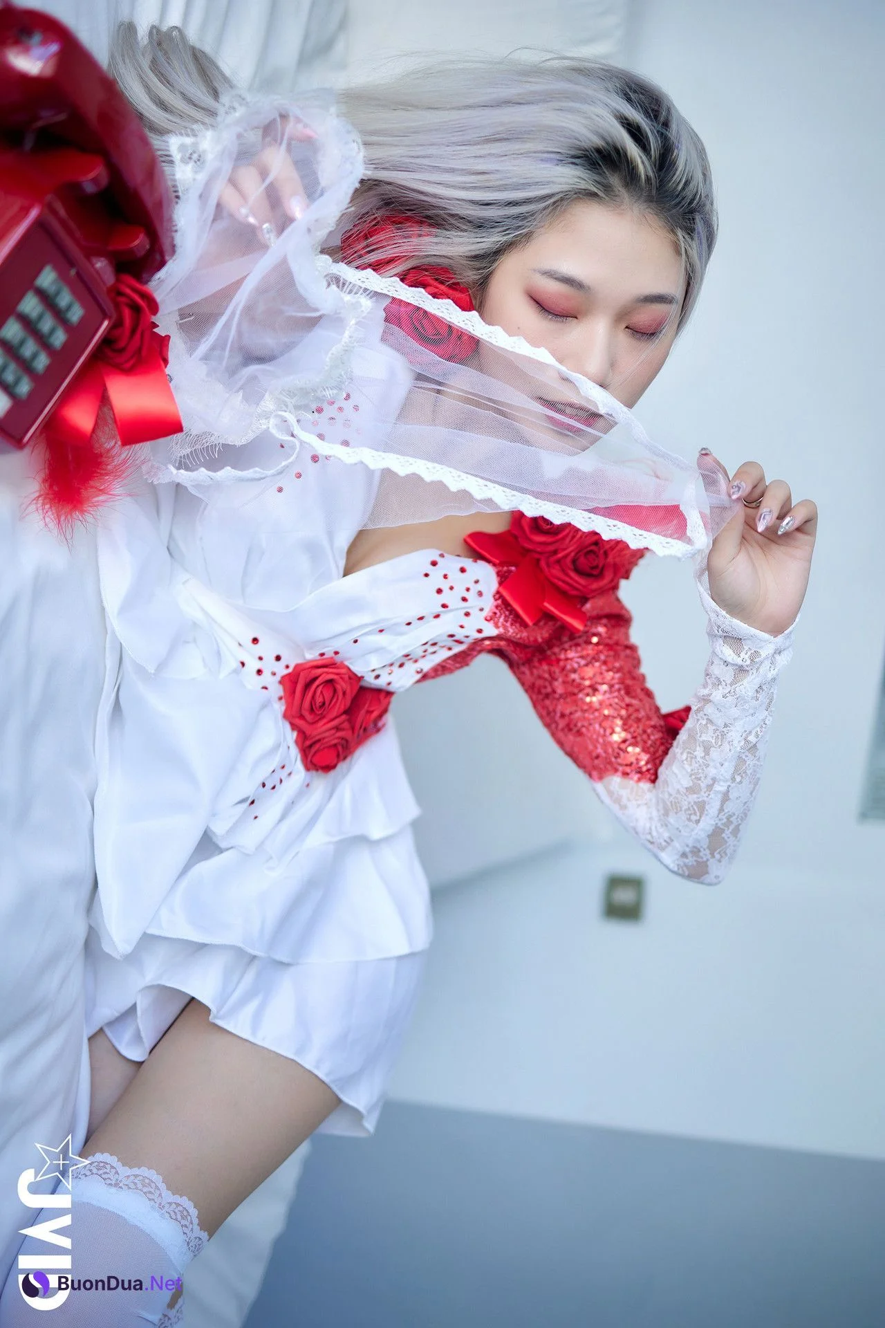 JVID Verna 「萬聖節鬼魅之月」 第五人格調香師Verna性感解密 隱藏版影片 Set.01 - Photo 17
