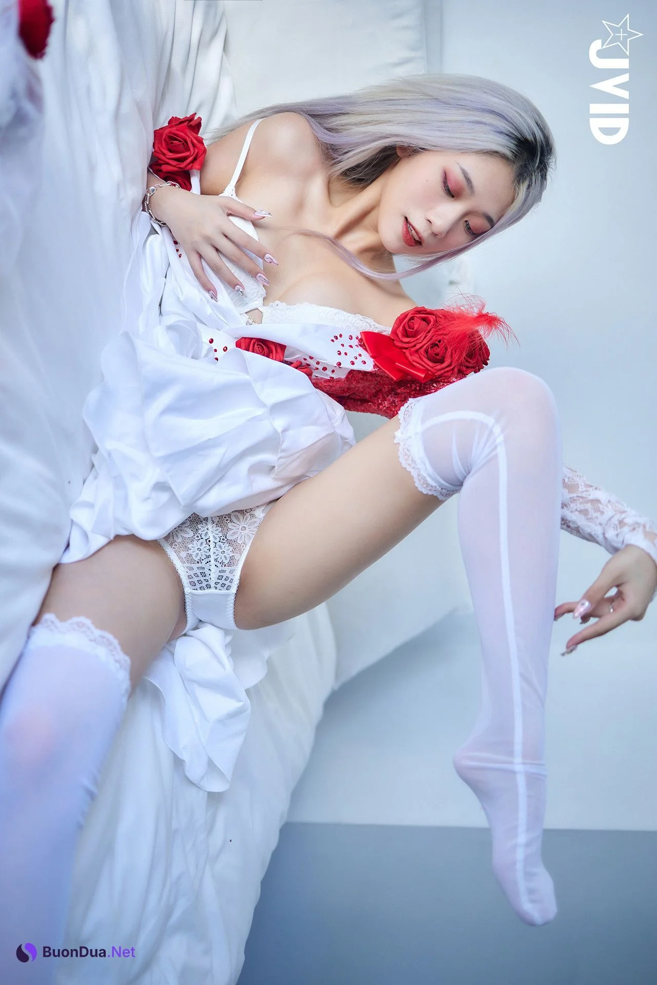 JVID Verna 「萬聖節鬼魅之月」 第五人格調香師Verna性感解密 隱藏版影片 Set.02 - Photo 12