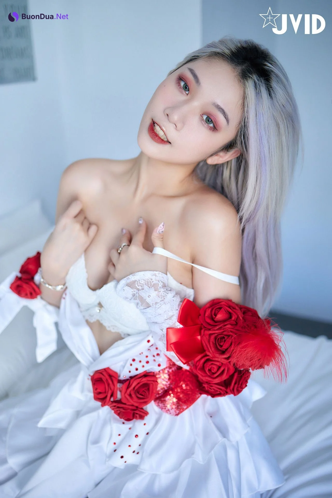 JVID Verna 「萬聖節鬼魅之月」 第五人格調香師Verna性感解密 隱藏版影片 Set.02 - Photo 16