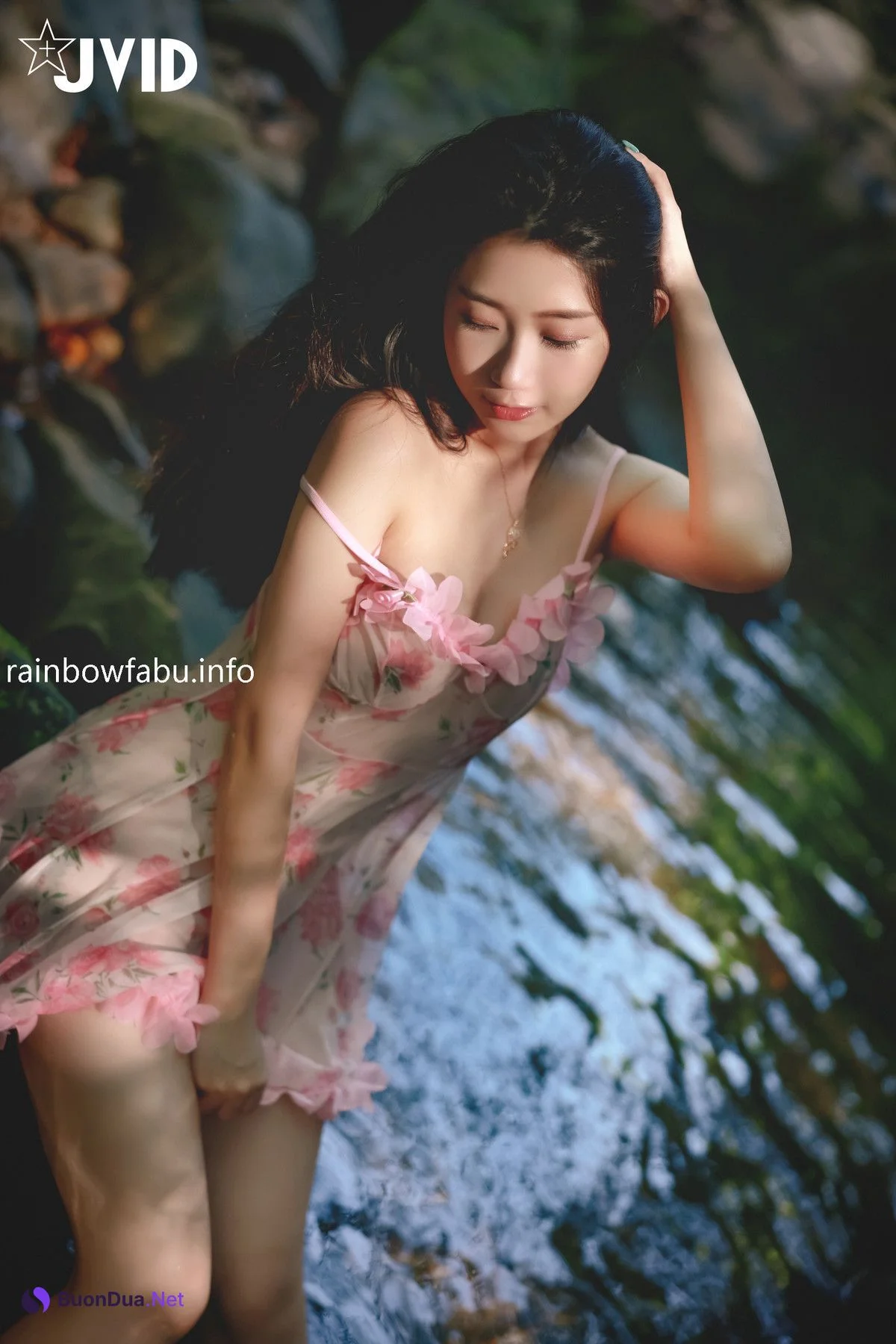 JVID精品 肉包-山谷里小溪边 Vol.01 - Photo 3