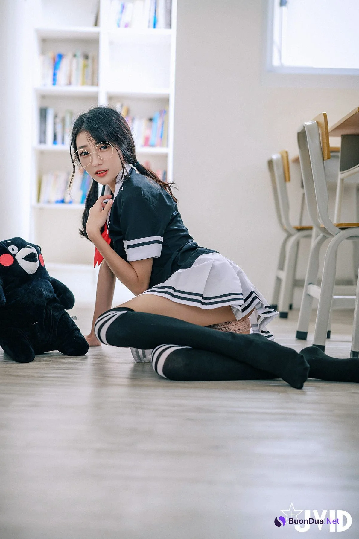 JVID精品 高顏值甜美學妹誘惑🔥清純校花🔥放學後的教室，學妹說她喜歡我 Vol.02 - Photo 19