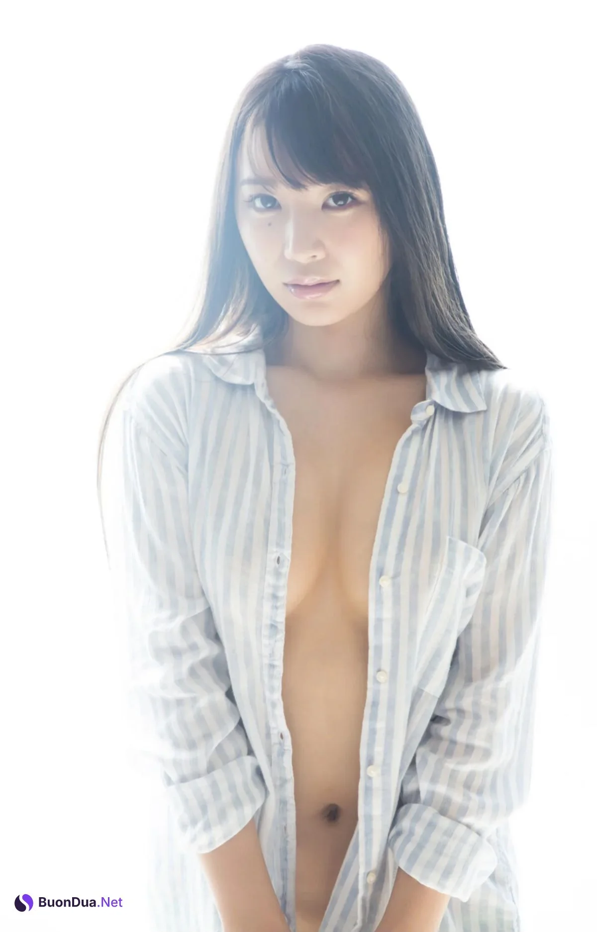 Kairi 海里, ＦＲＩＤＡＹデジタル写真集 『元高級デパート受付嬢が脱いだっ』 Set.01 - รูปภาพ 3