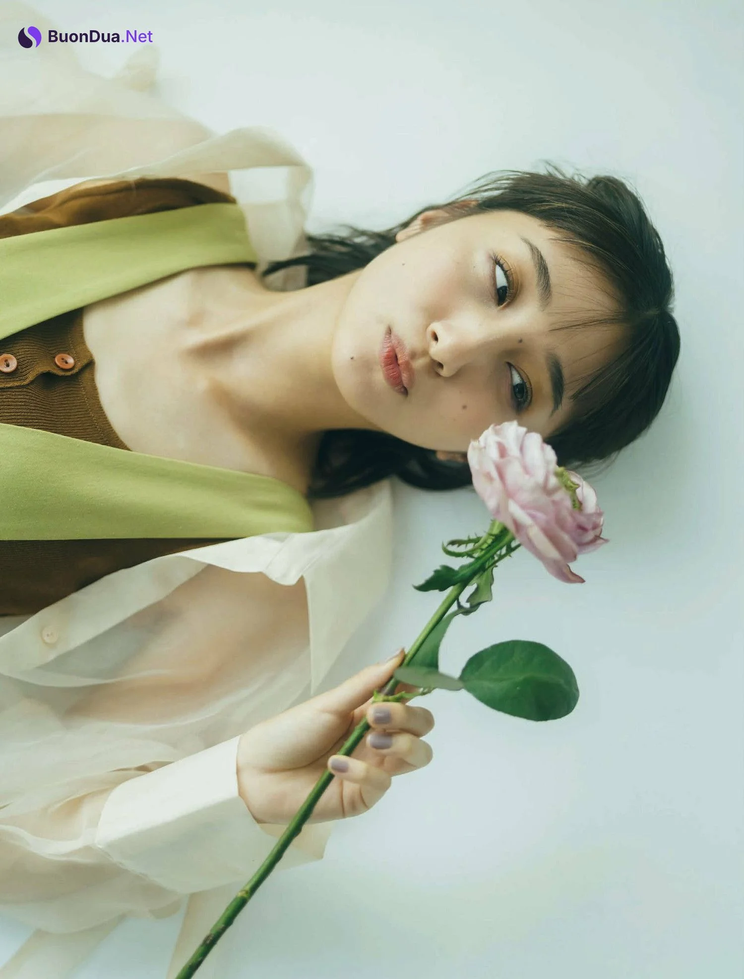 Kako Kondo 近藤夏子, FLASH 2023.01.03 (フラッシュ 2023年1月3日号) - Photo 5