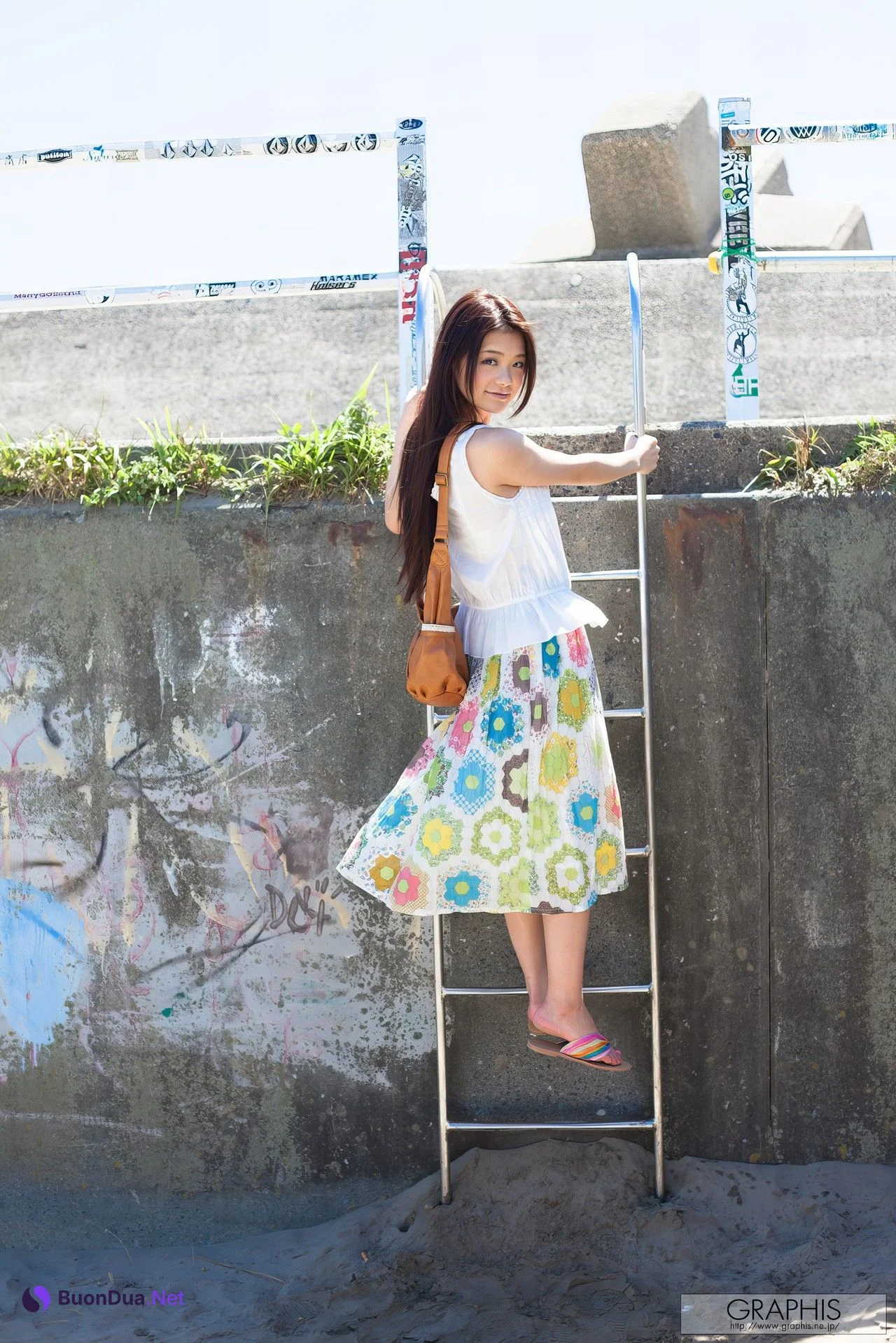 Kana Tsuruta 鶴田かな, Graphis Special Girls Gravure Vol.03 - Photo 2