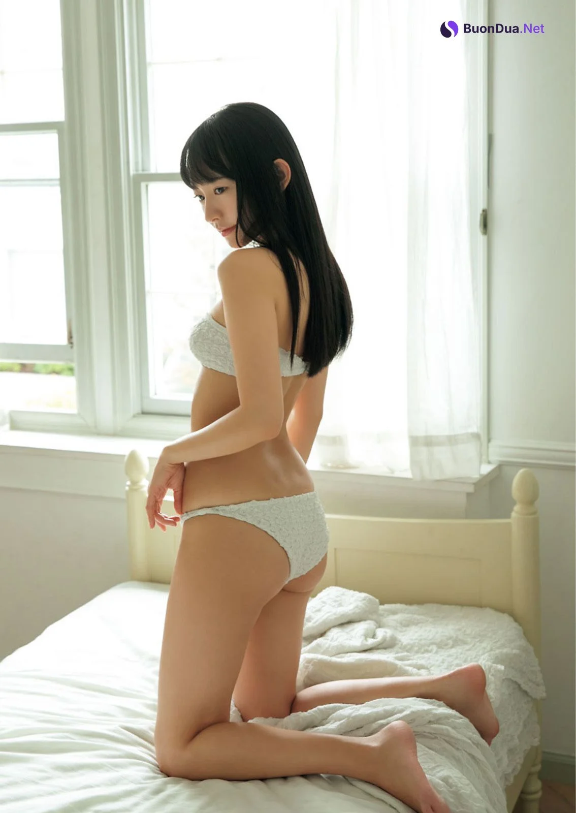 Kanami Takasaki 高崎かなみ, Big Comic Spirits 2021 No.07 (ビッグコミックスピリッツ 2021年7号) - Photo 10