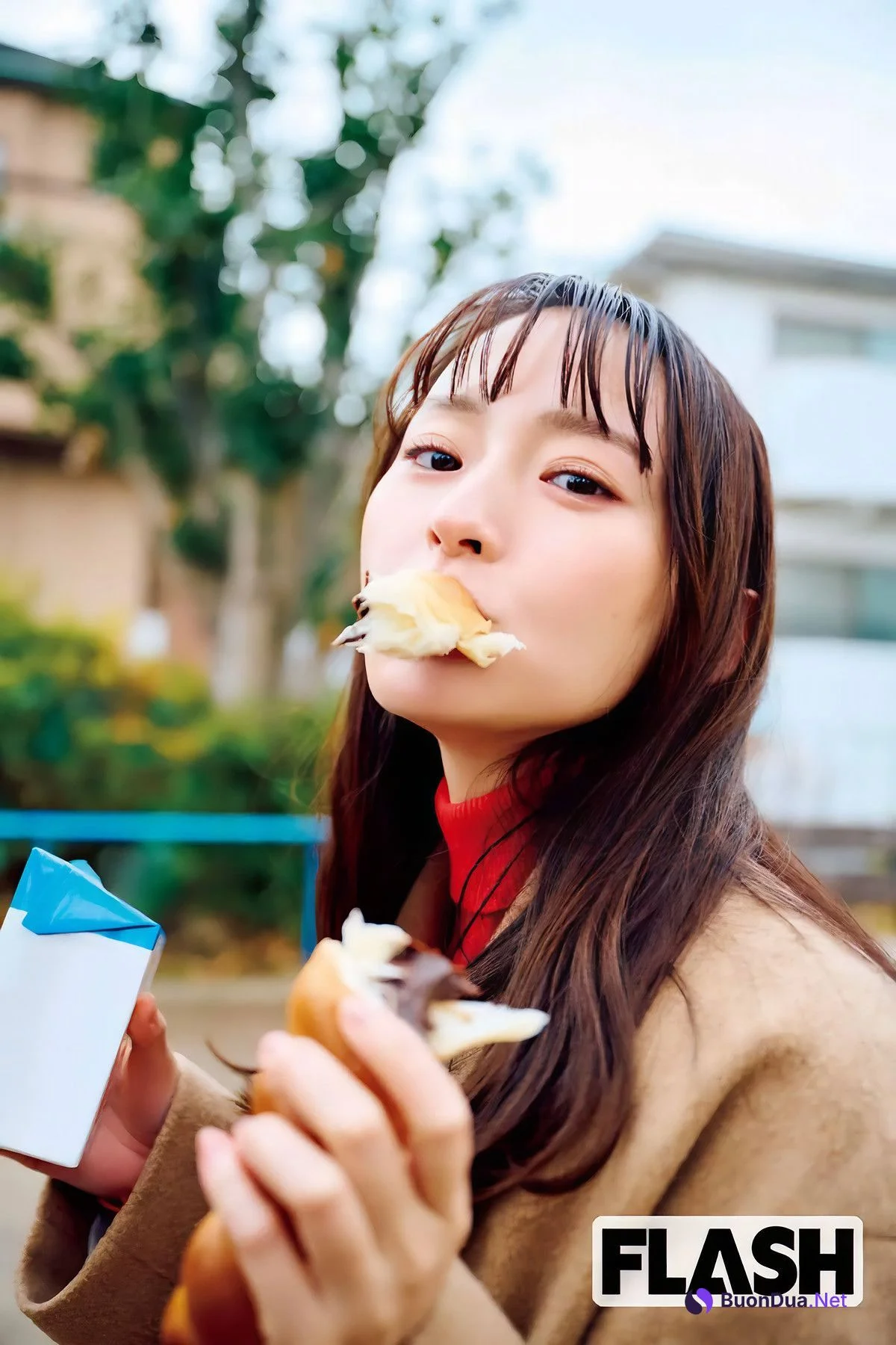 Kanami Takasaki 高崎かなみ, FLASH 2025.04.01 (フラッシュ 2025年4月1日号) - Photo 15